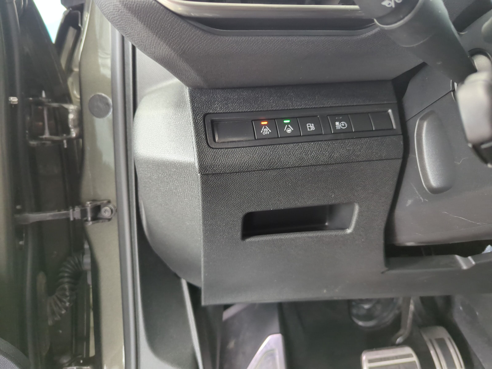 3008 Hybrid4 300 GT EAT8*PANO*LEDER*FOCAL*
