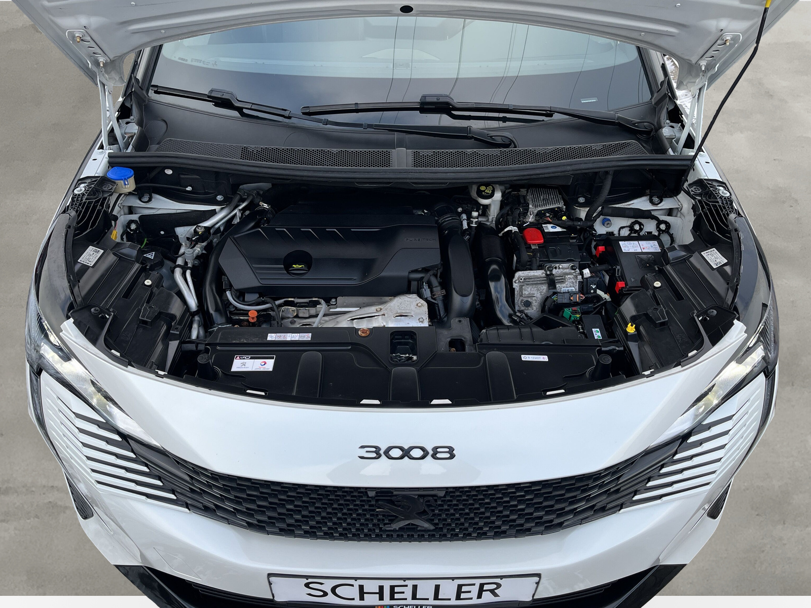 3008 1.6 Hybrid 225 GT EAT8 *AHK*FOCAL*NIGHT-VISION*