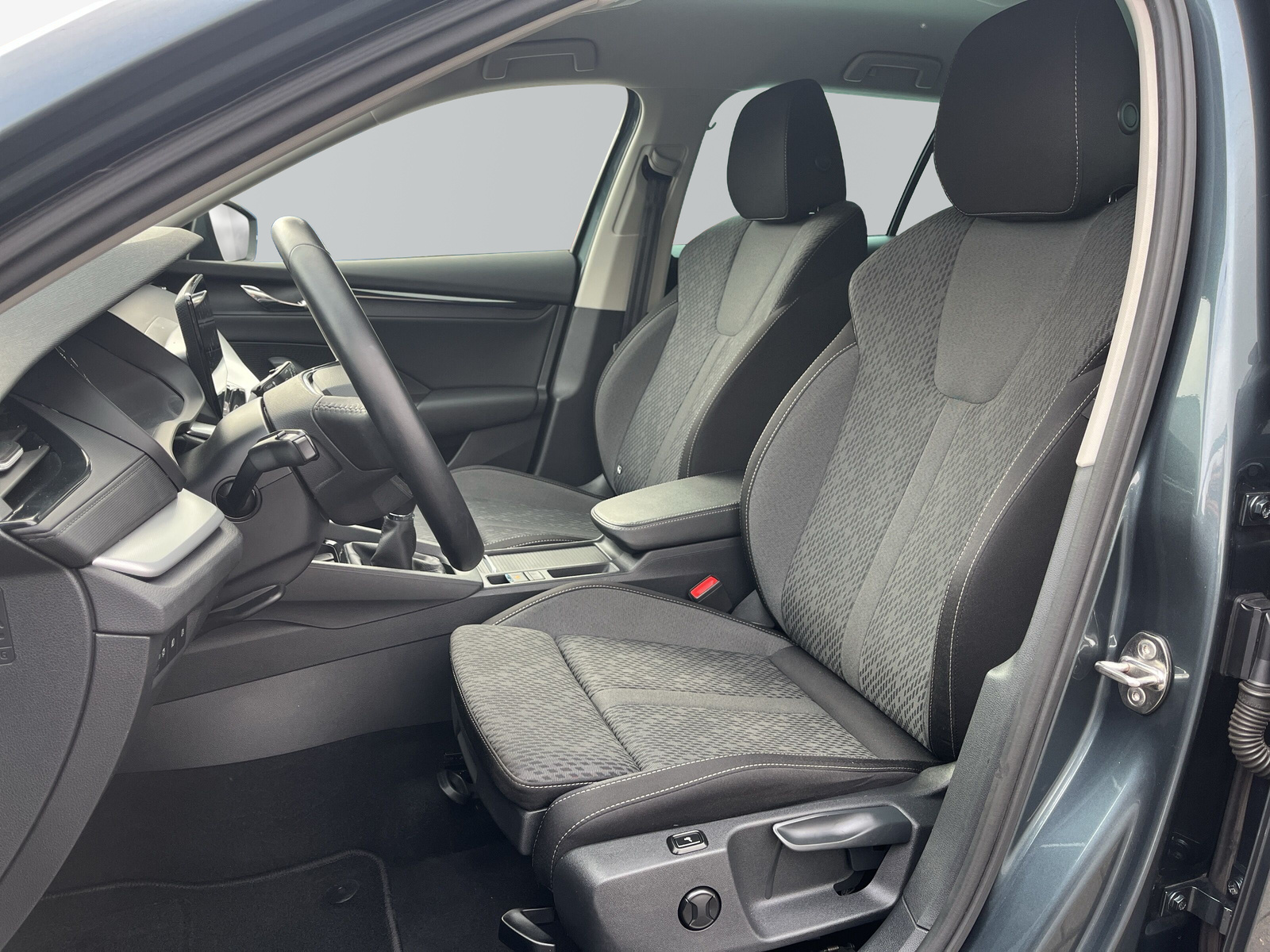 Octavia Combi Clever 1.5 TSI 6-Gang *KAMERA*3-ZONE-KLIMA*SHZ*4+SHZ*