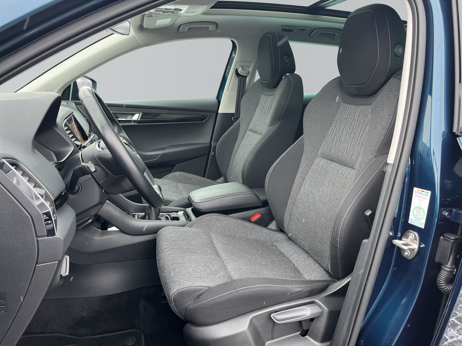 Karoq Style 1.5 TSI 6-Gang *PANORAMA*LED*NAVI*RÜCK-KAMERA*