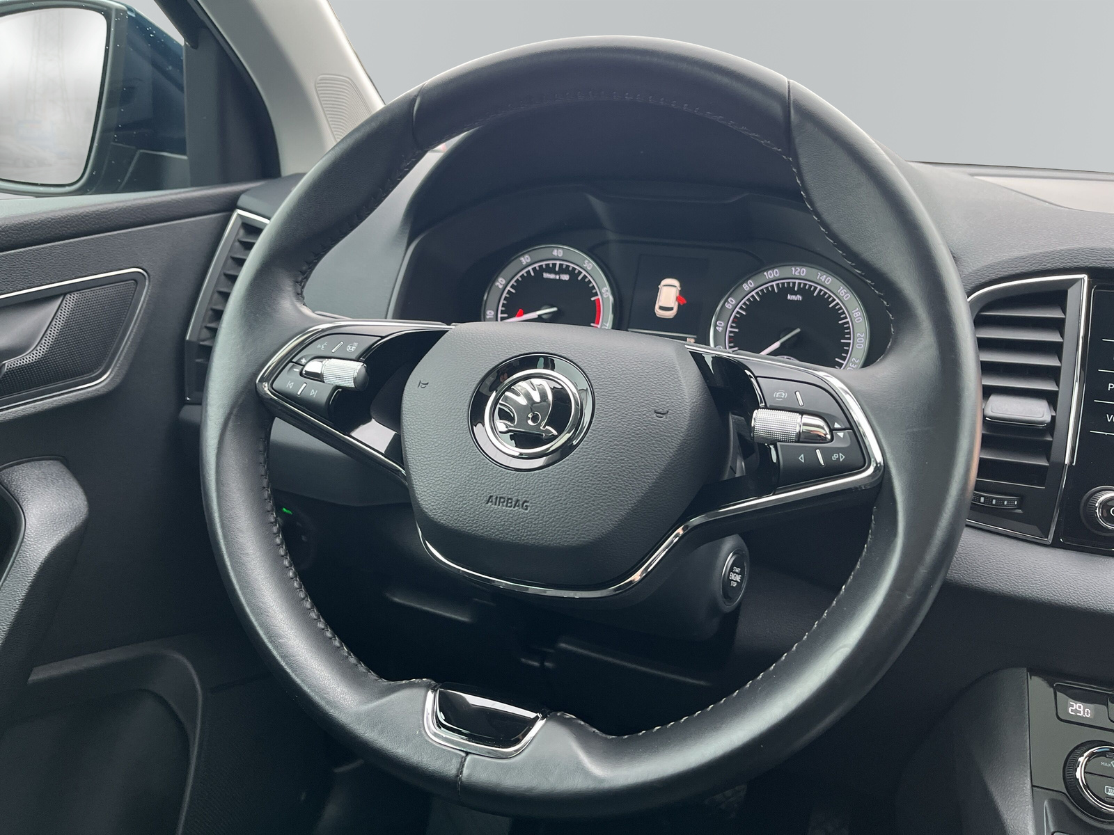 Karoq Style 1.5 TSI 6-Gang *PANORAMA*LED*NAVI*RÜCK-KAMERA*