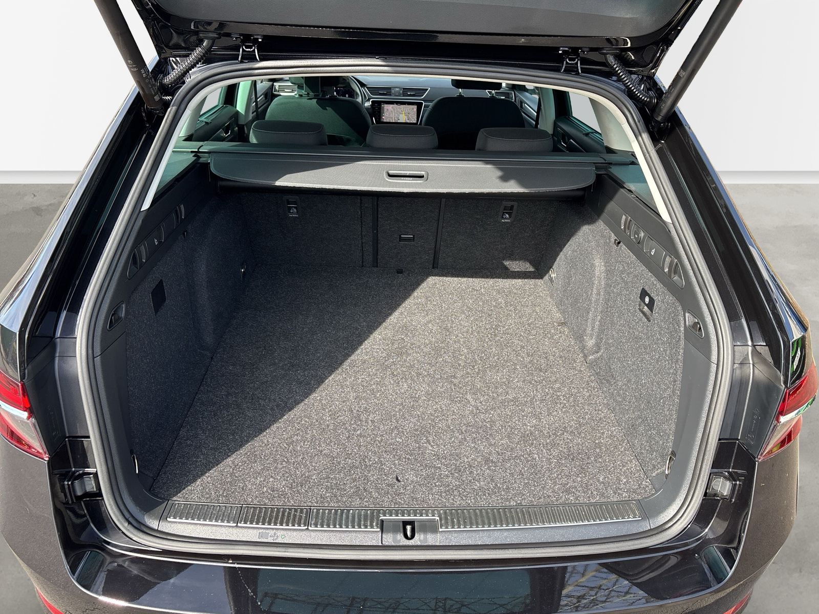 Superb iV Style iV *SHZ*LED*AHK*