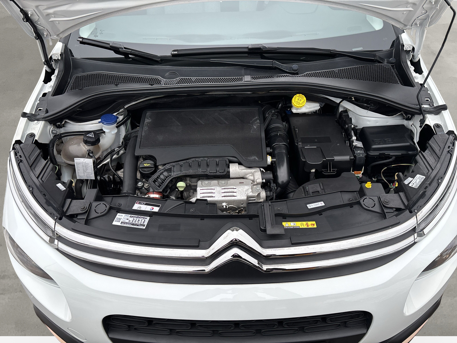 C3 1.2 PureTech Origins Autom. *SHZ*NAVI*PANO*