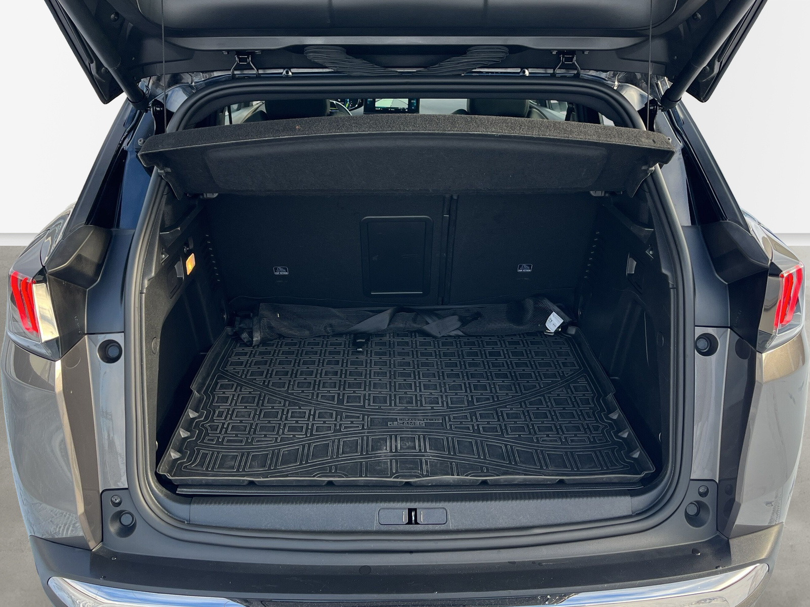 3008 1.6 Hybrid4 300 GT EAT8 *VOLL*VOLL*VOLL*