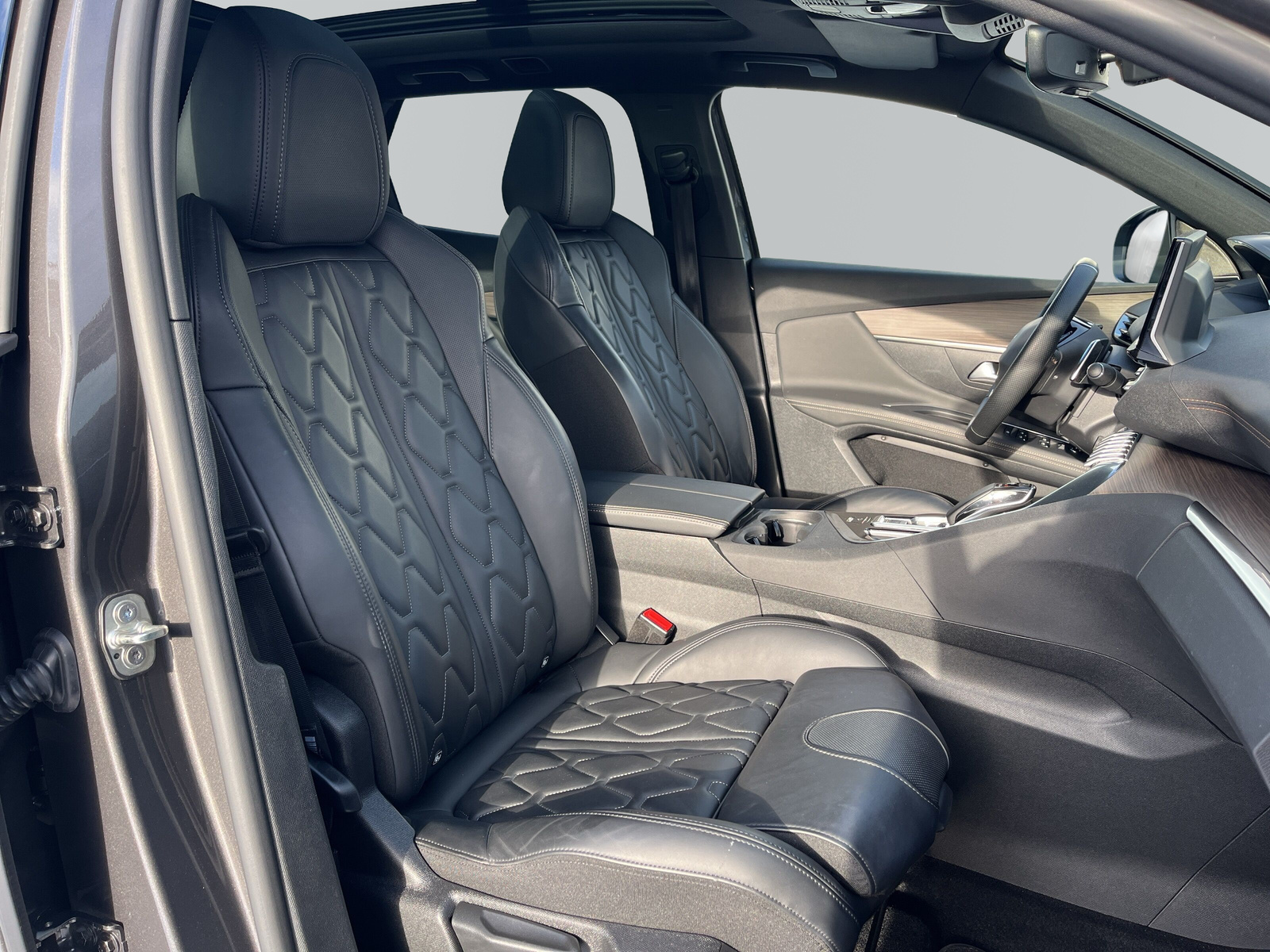 3008 1.6 Hybrid4 300 GT EAT8 *VOLL*VOLL*VOLL*