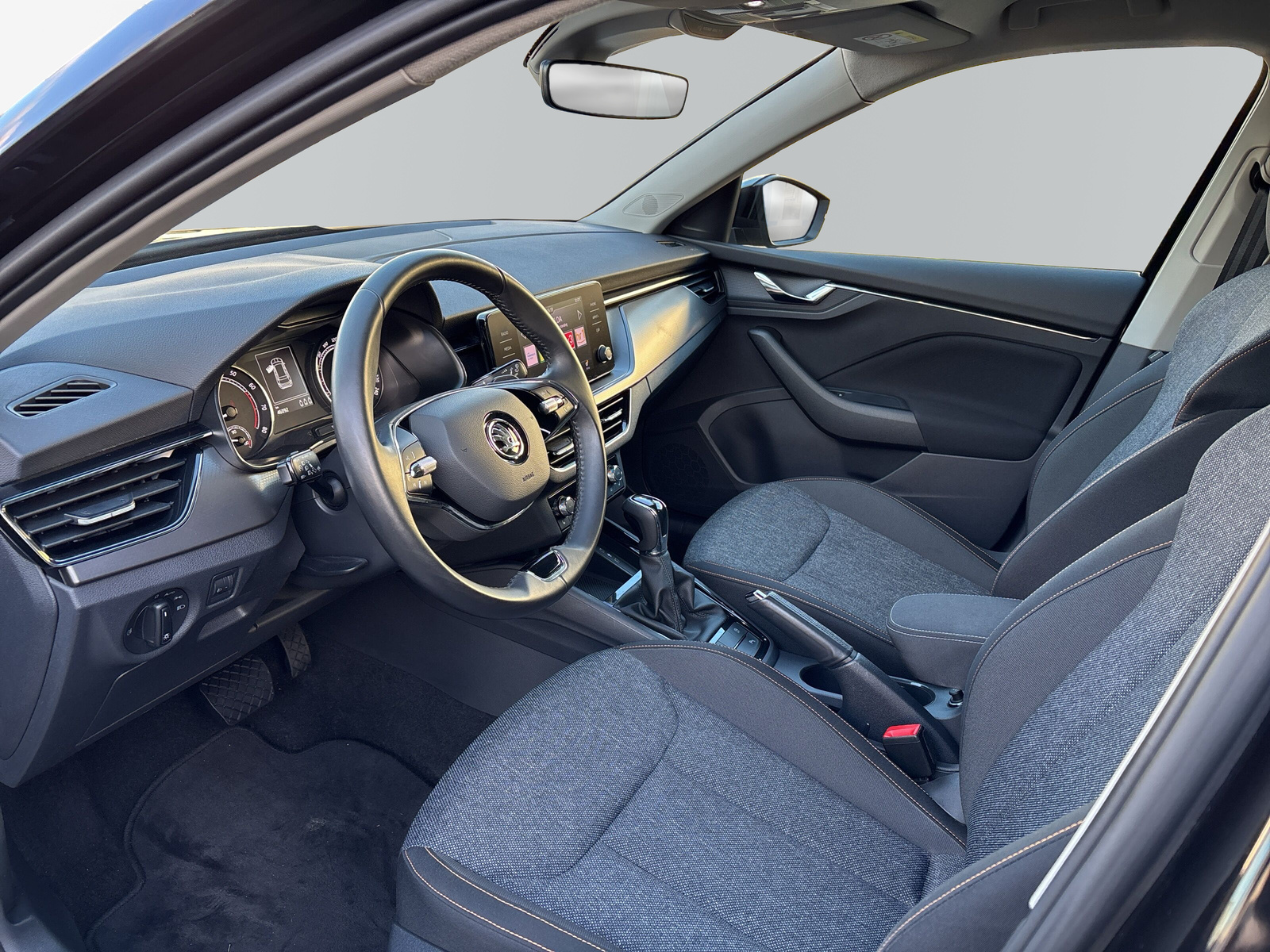 Kamiq Ambition 1.0 TSI DSG *SHZ*LED*AHK*