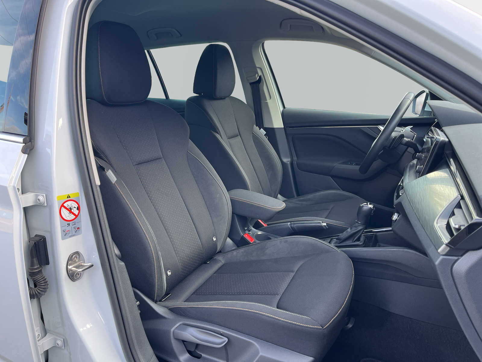 Kamiq Scoutline 1.5 TSI DSG *AHK*ACC*KAMERA*18-ZOLL*