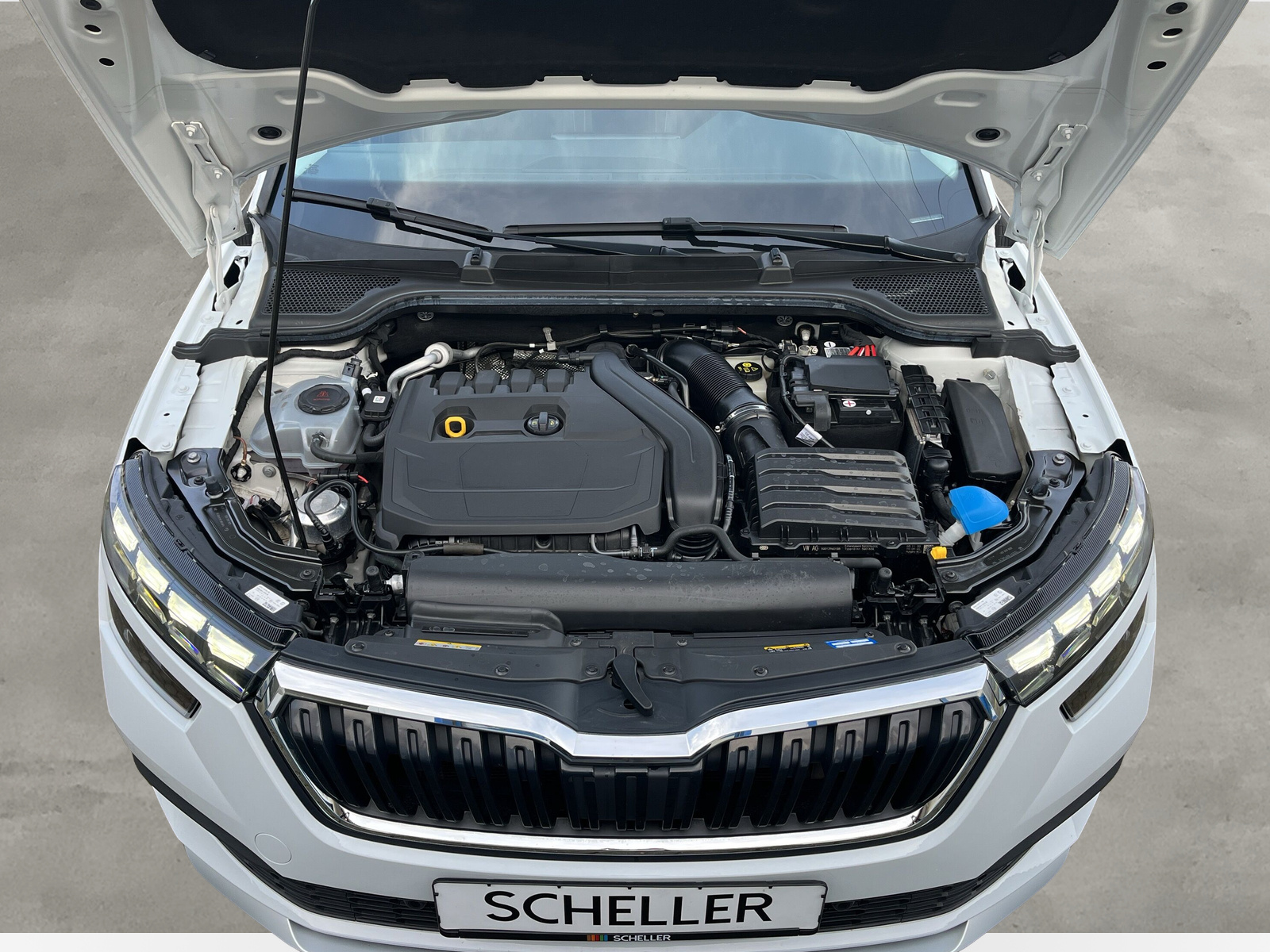 Kamiq Scoutline 1.5 TSI DSG *AHK*ACC*KAMERA*18-ZOLL*