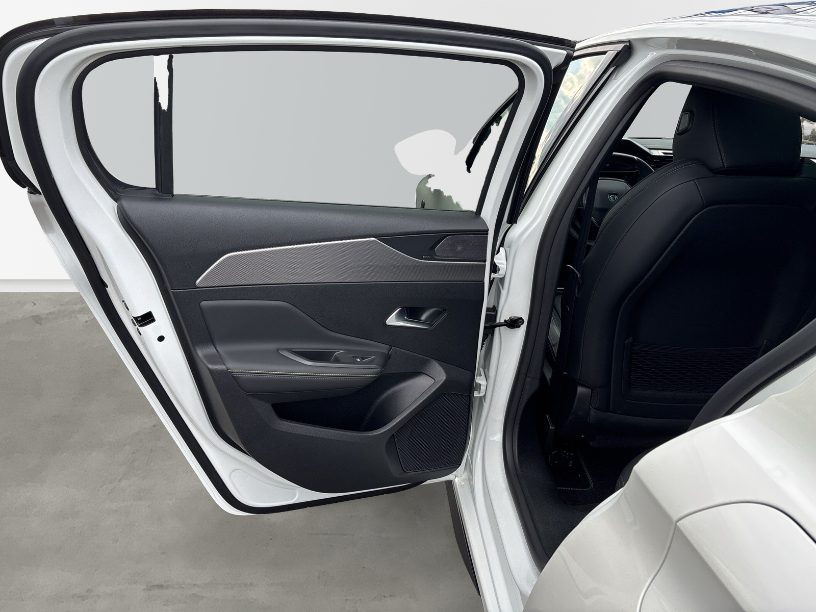 308 Hybrid 225 GT Pack *SHZ*LED*NAVI*360 GRADKAMERA*