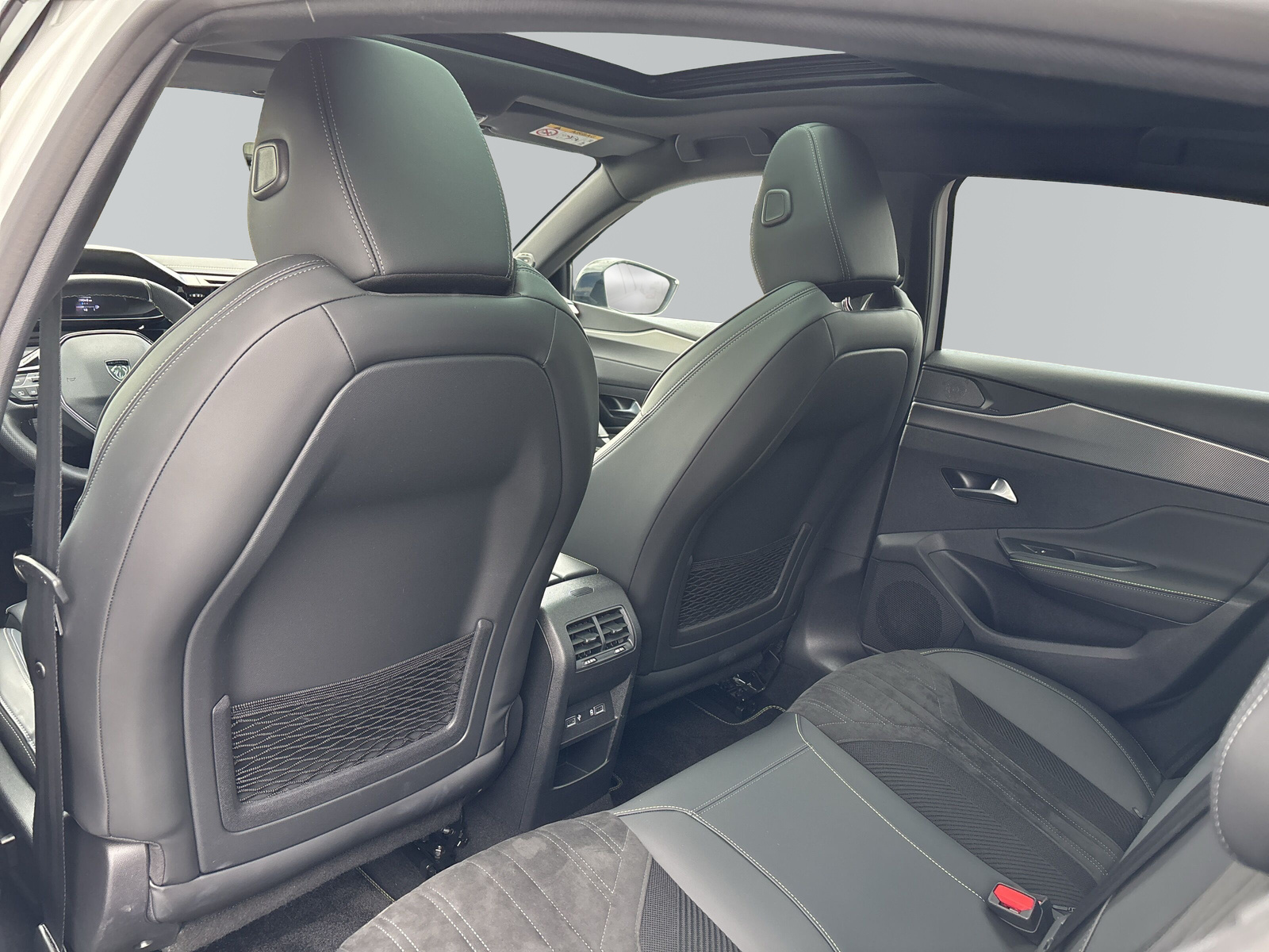 308 Hybrid 225 GT Pack *SHZ*LED*NAVI*360 GRADKAMERA*