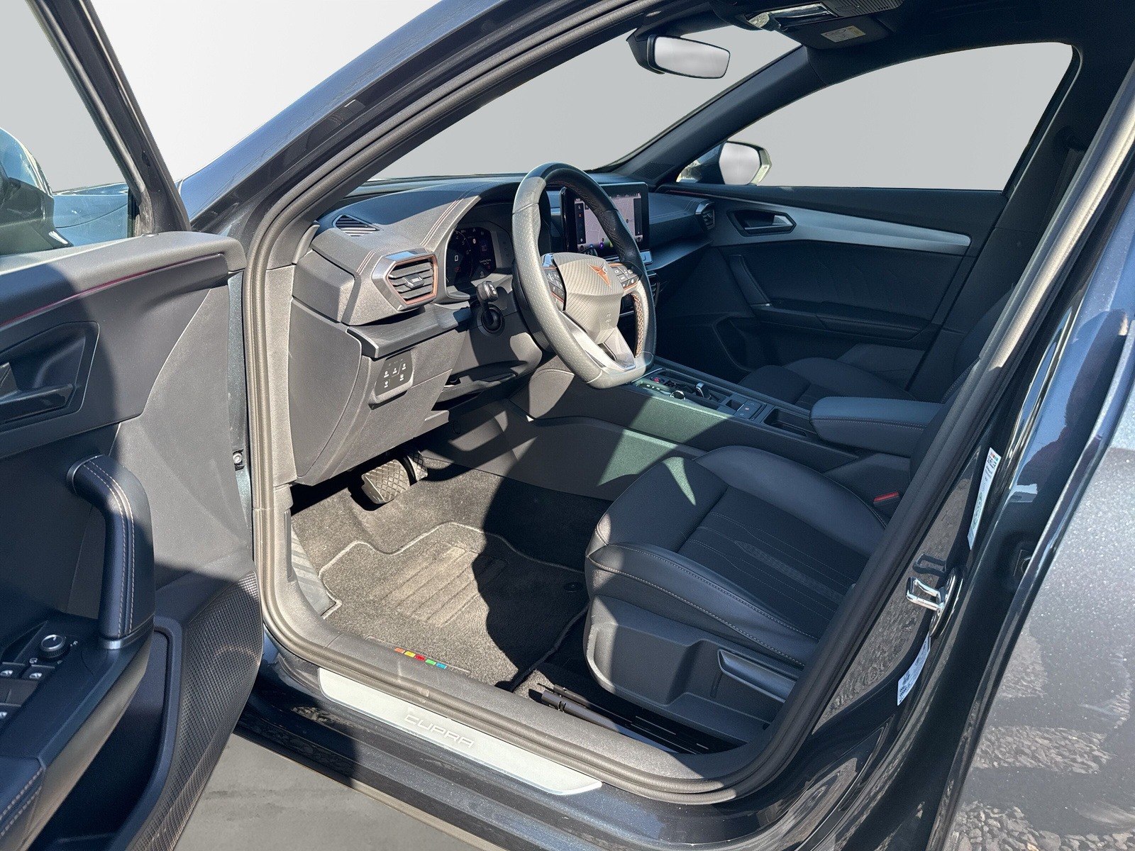FORMENTOR 1,5 TSI BENZIN *DSG*NAV*SHZ*