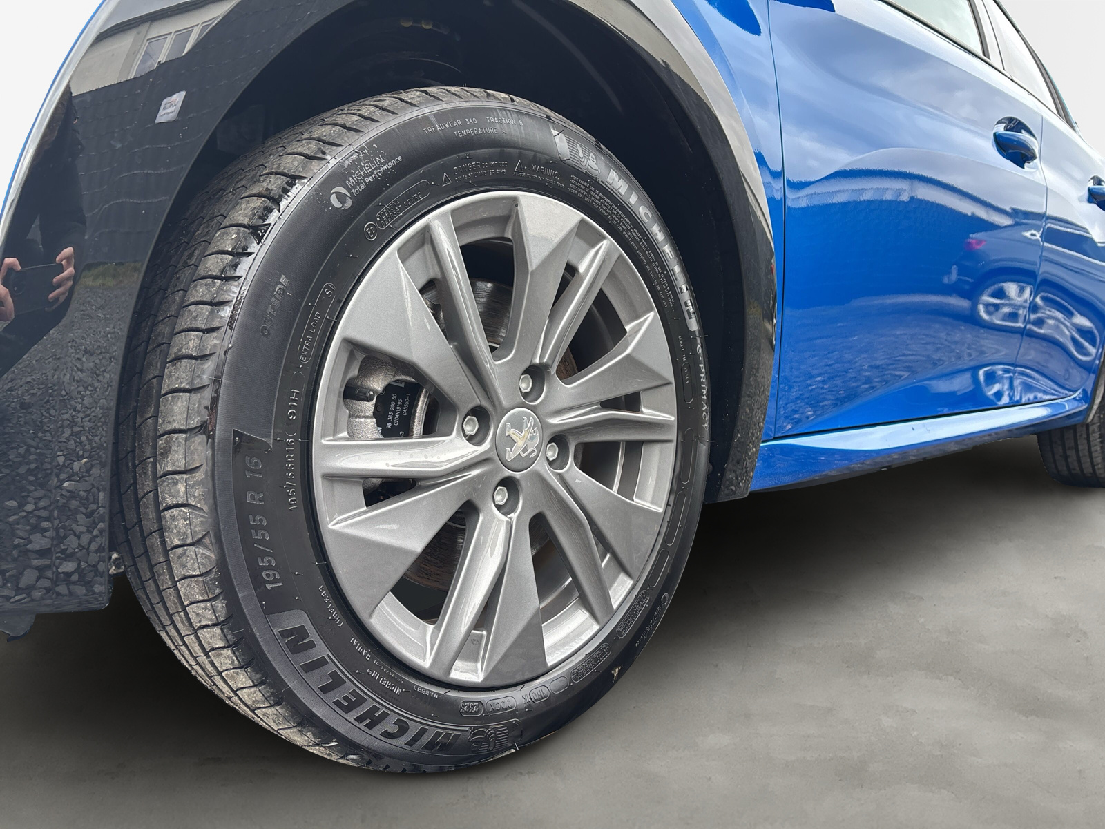 208 e- Allure *SHZ*LED*NAVI*