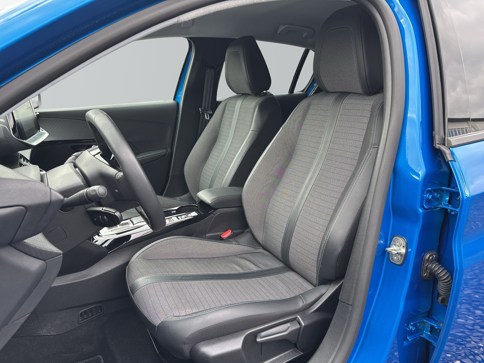 208 e- Allure *SHZ*LED*NAVI*