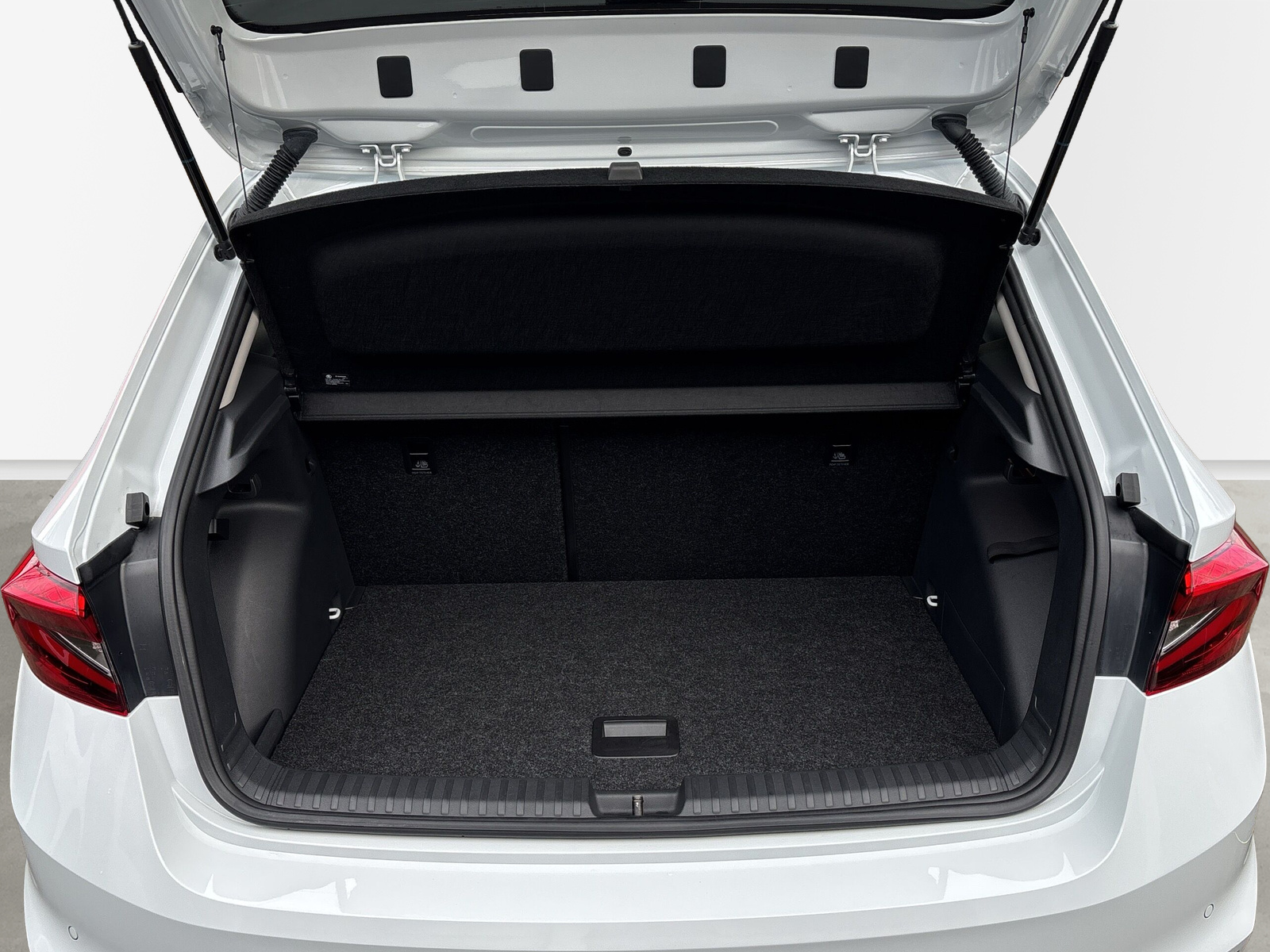 Fabia Style *SHZ*LED*NAVI*