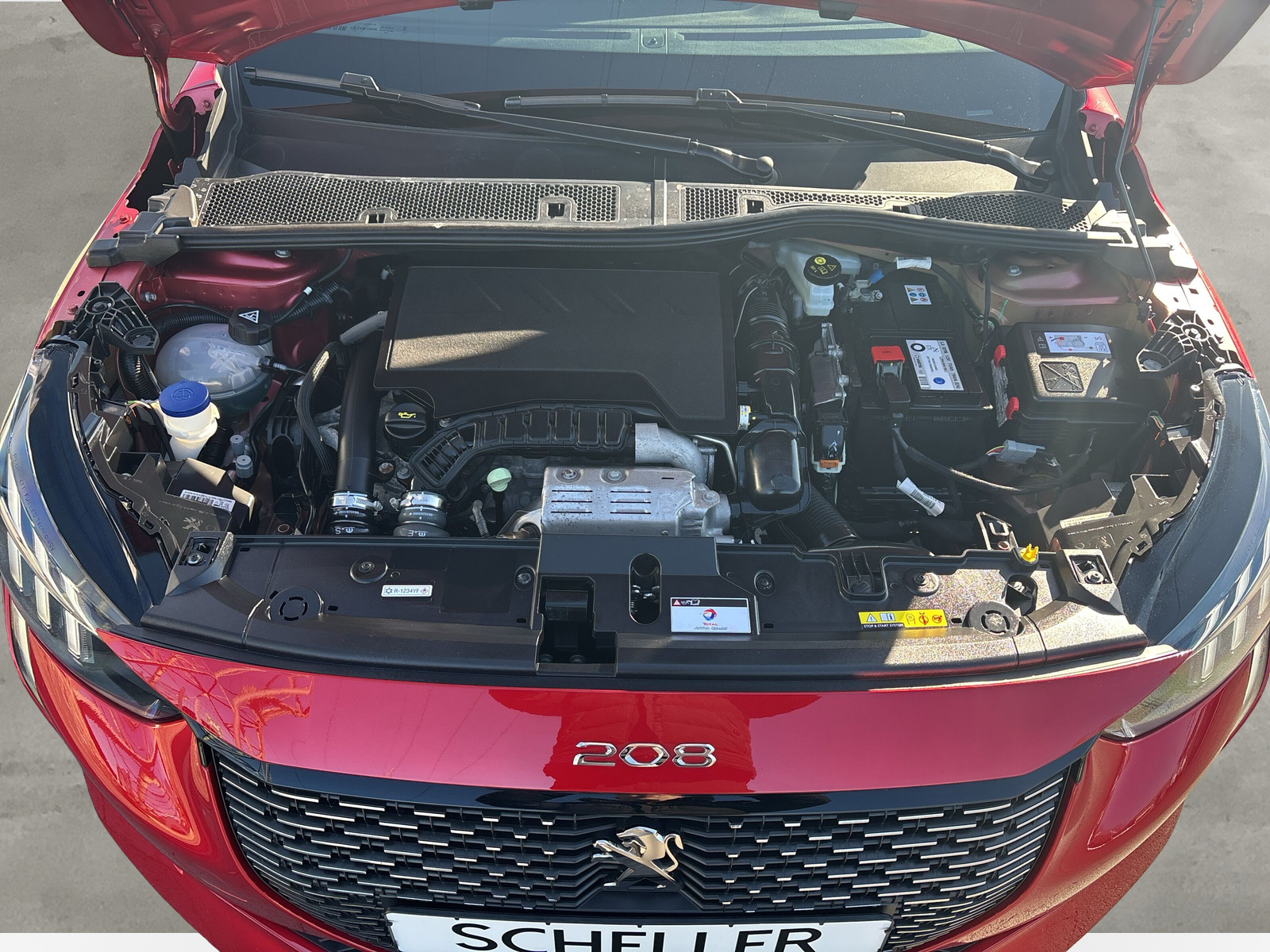 208 GT *SHZ*LED*NAVI*