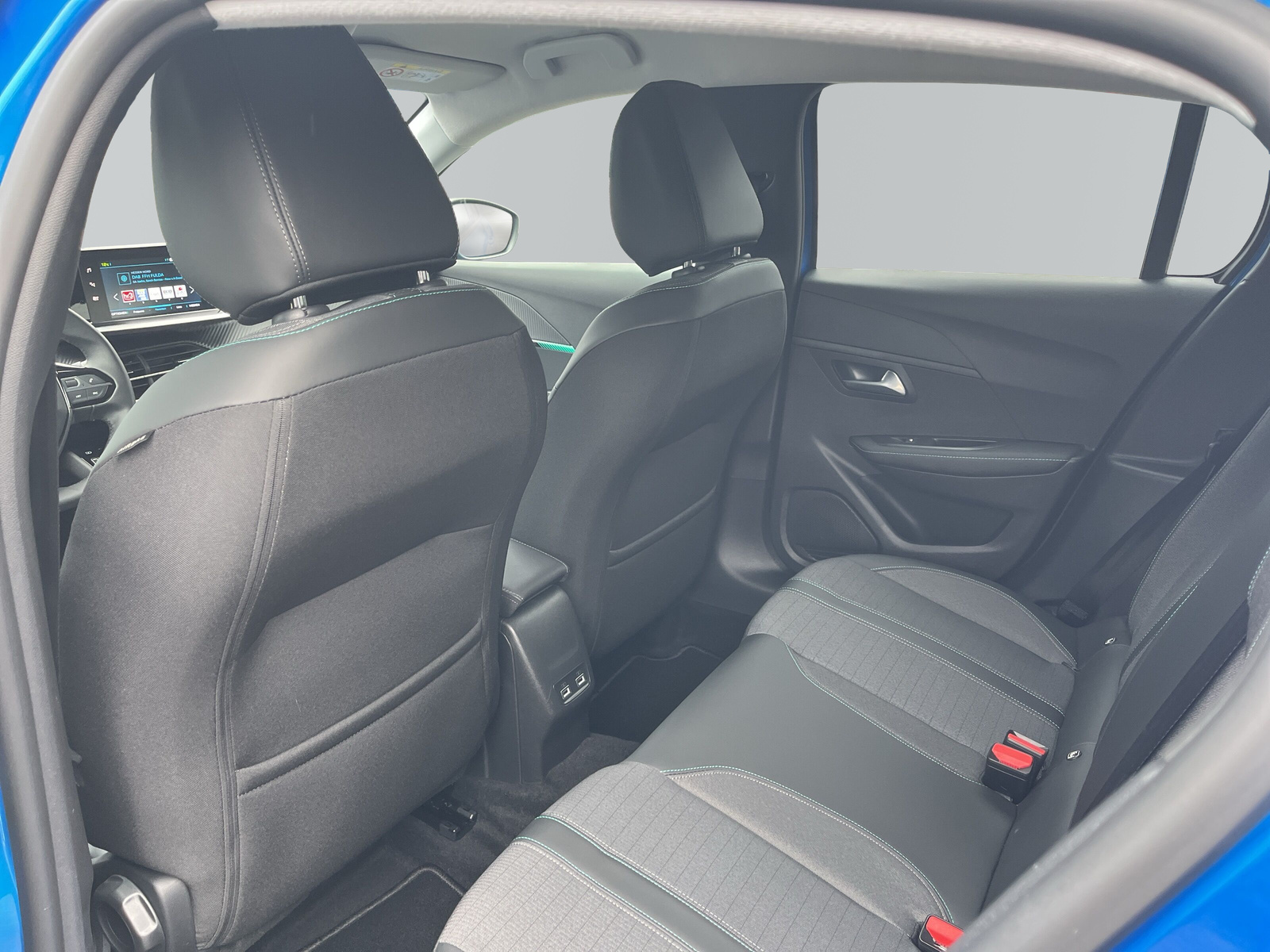 208 e- Allure 50kWh *KAMERA*NAVI*SHZ*