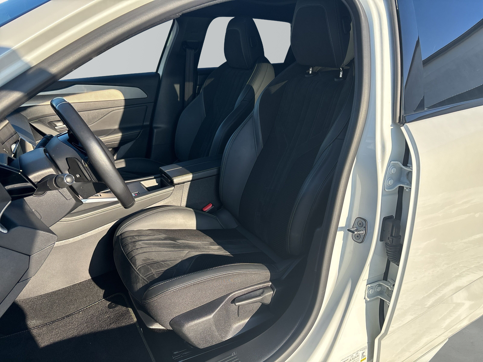 308 SW GT 1.5 BlueHDi EAT8 PANO*360°-KAMERA*ACC*