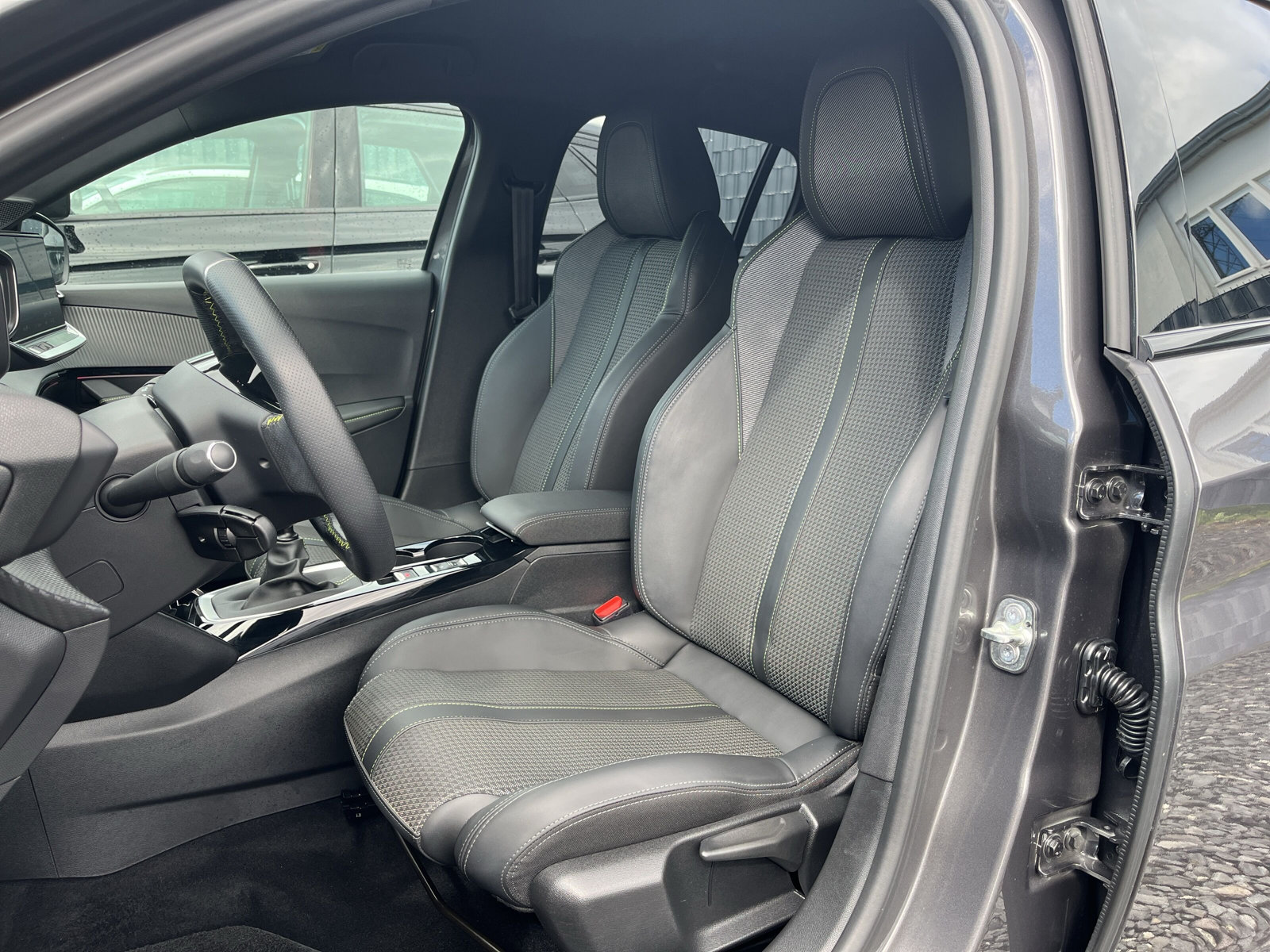 208 GT 1.2 PureTech *SHZ*INDUKTIV*KAMERA*