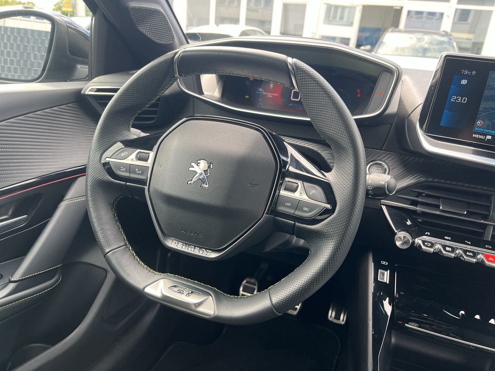 208 GT 1.2 PureTech *SHZ*INDUKTIV*KAMERA*