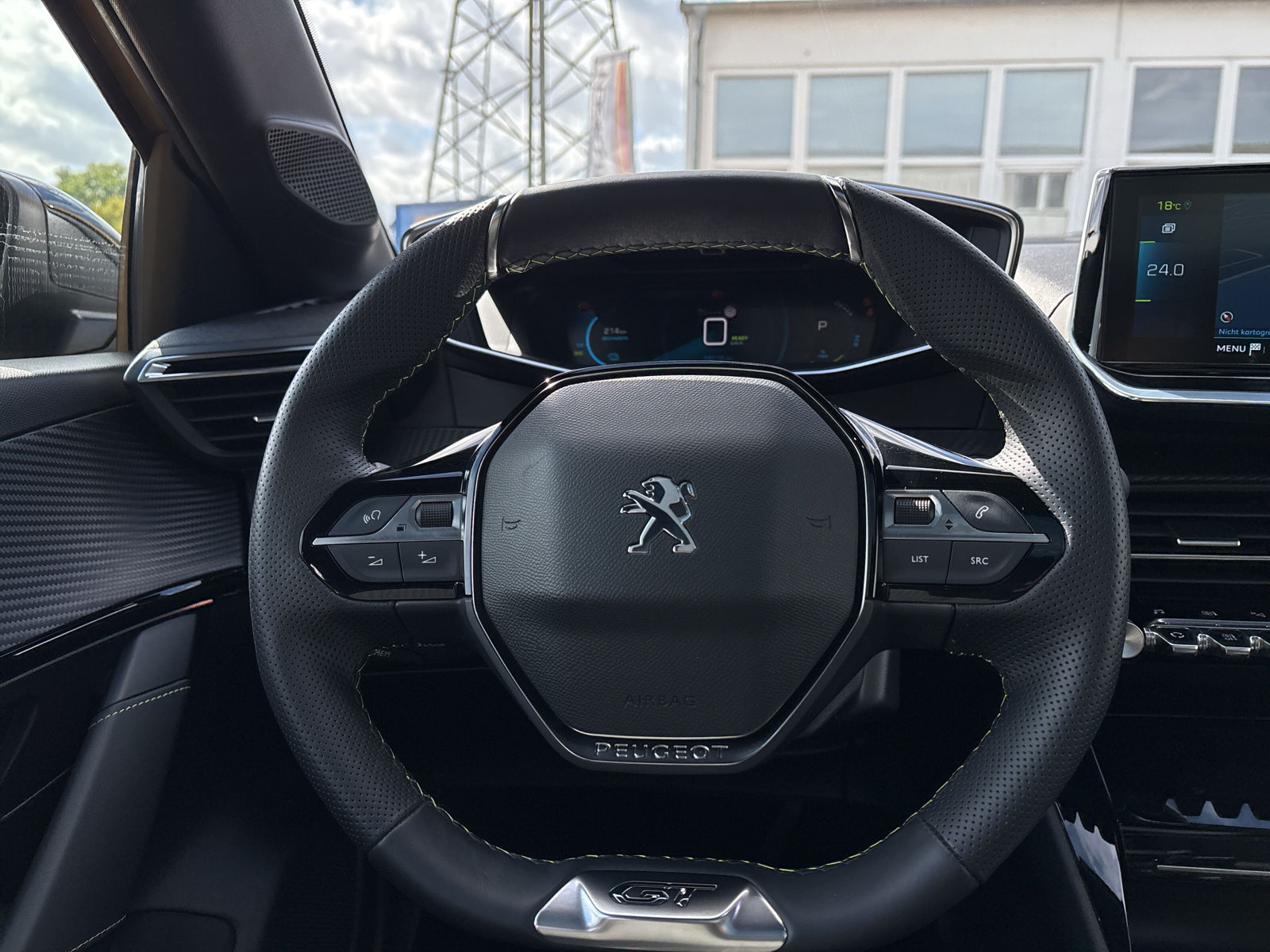 208 E GT 50kWh *PANO*KAMERA*SHZ*