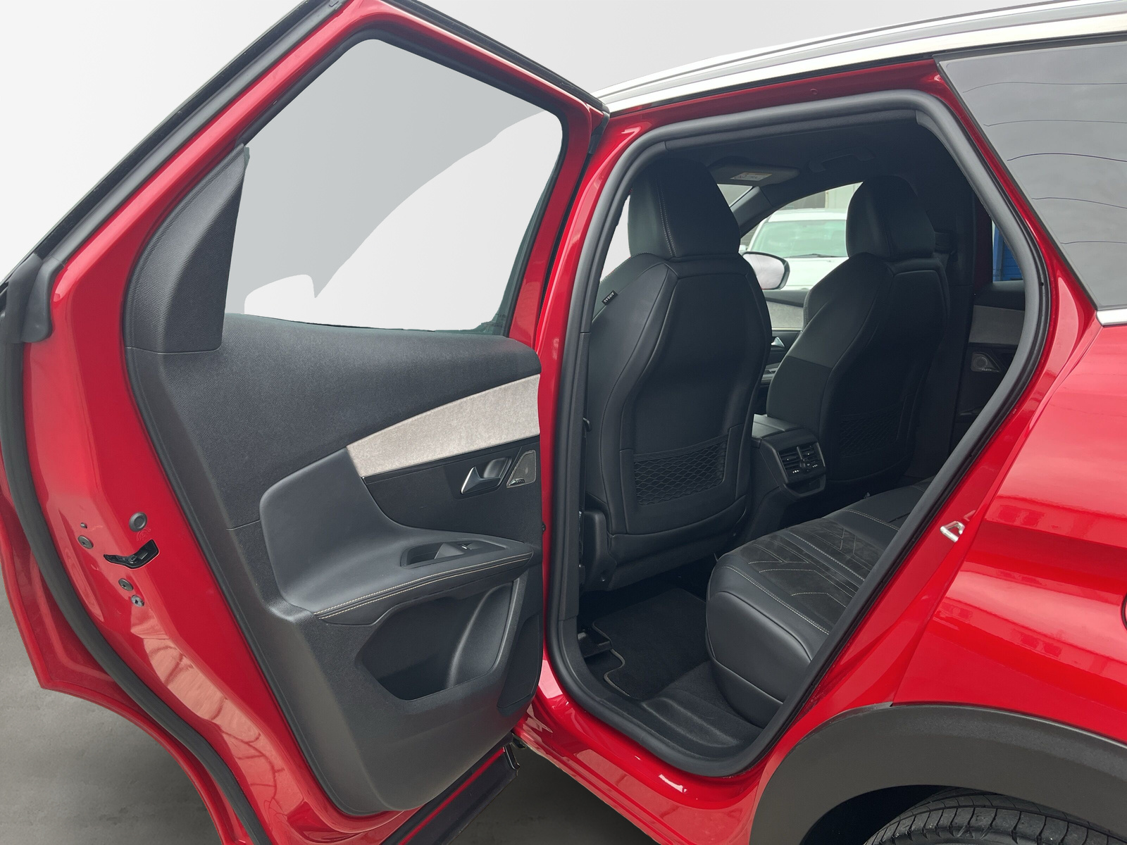 3008 1.6 Hybrid4 300 GT Pack *AHK*NIGHT-VISON*MASSAGE*