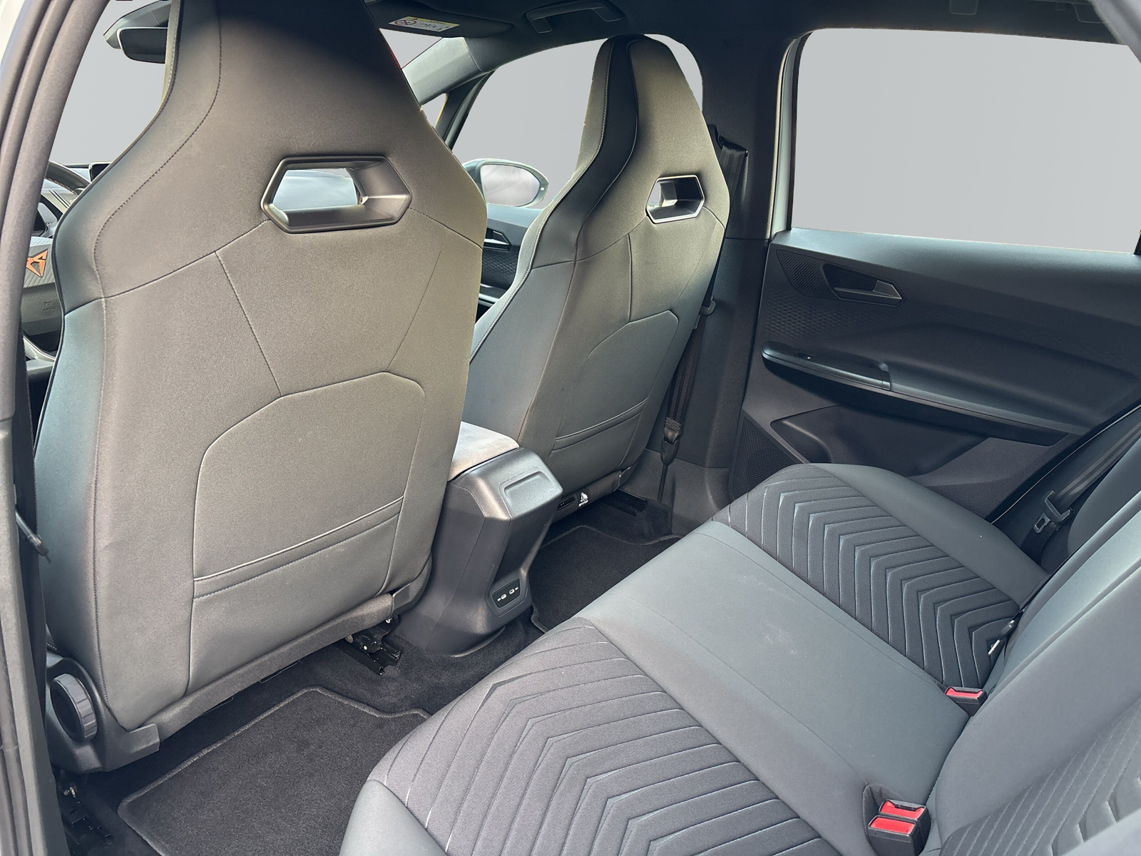 Born 150 kW *SHZ*ACC*NAVI*