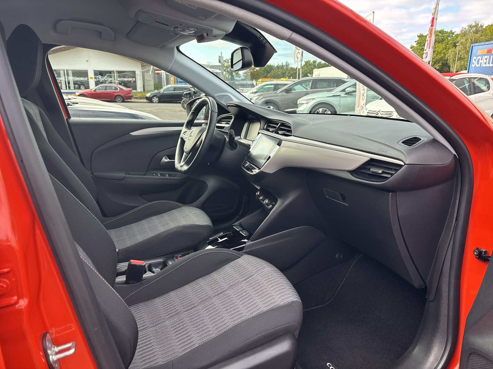 Corsa F e Edition 50 kWh *KAMERA*PDC*SHZ*