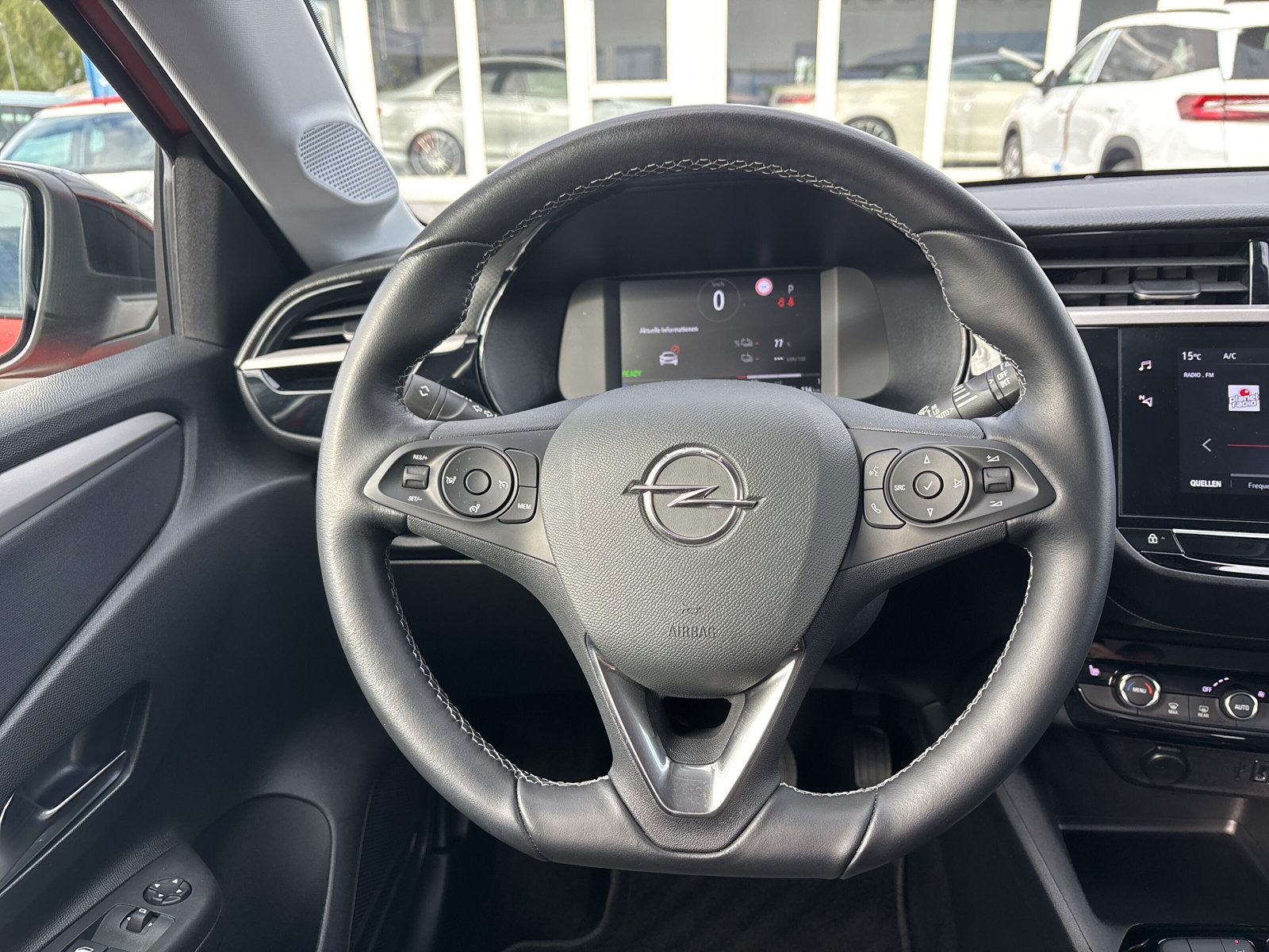 Corsa F e Edition 50 kWh *KAMERA*PDC*SHZ*
