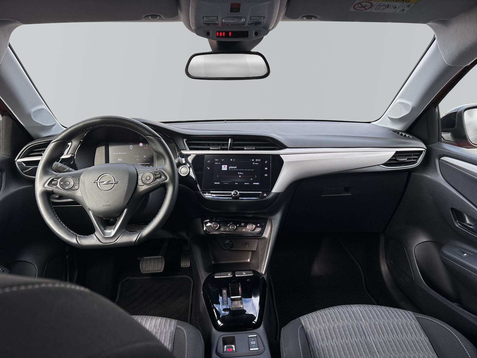 Corsa F e Edition 50 kWh *KAMERA*PDC*SHZ*