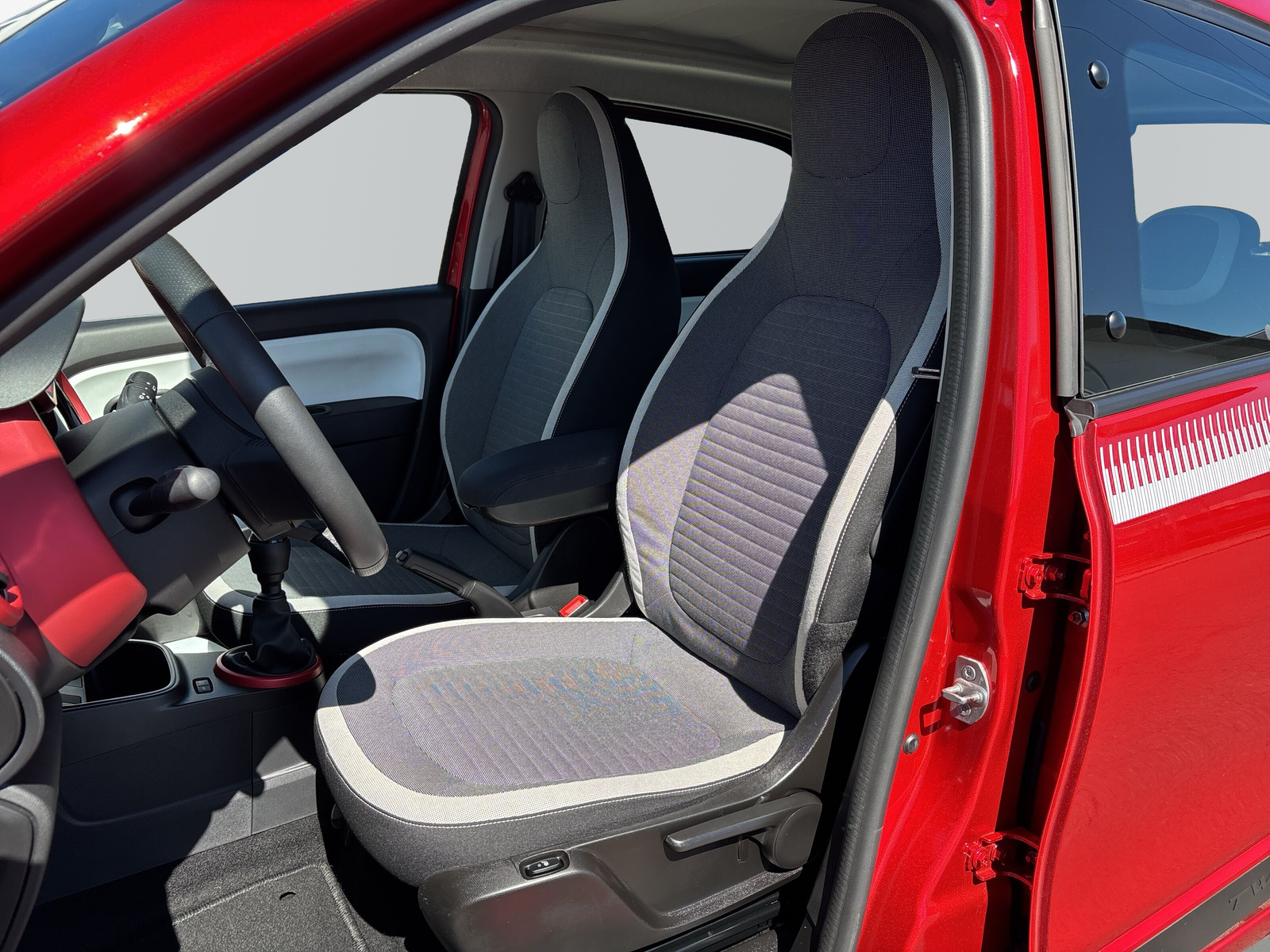 Twingo Equilibre *SHZ*DAB*PANO*