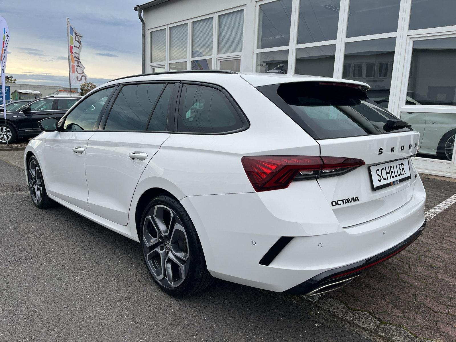 Octavia Combi RS Plus 4x4 2.0 TDI DSG *ACC*HEAD-UP*3-ZONEN*