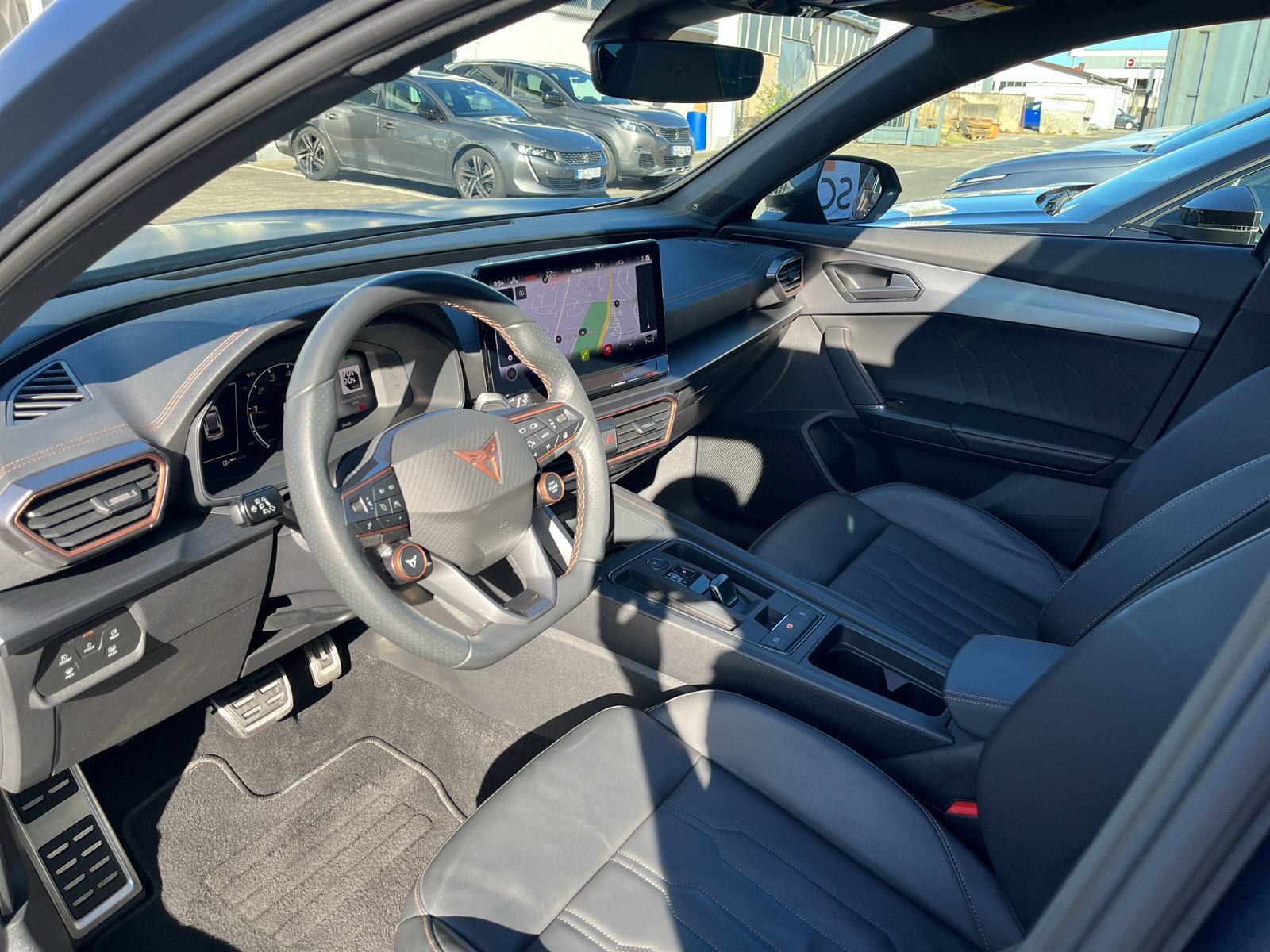 Formentor 2.0 TSI VZ 4Drive *MATT-LACK*PANO*BEATS*LEDER*