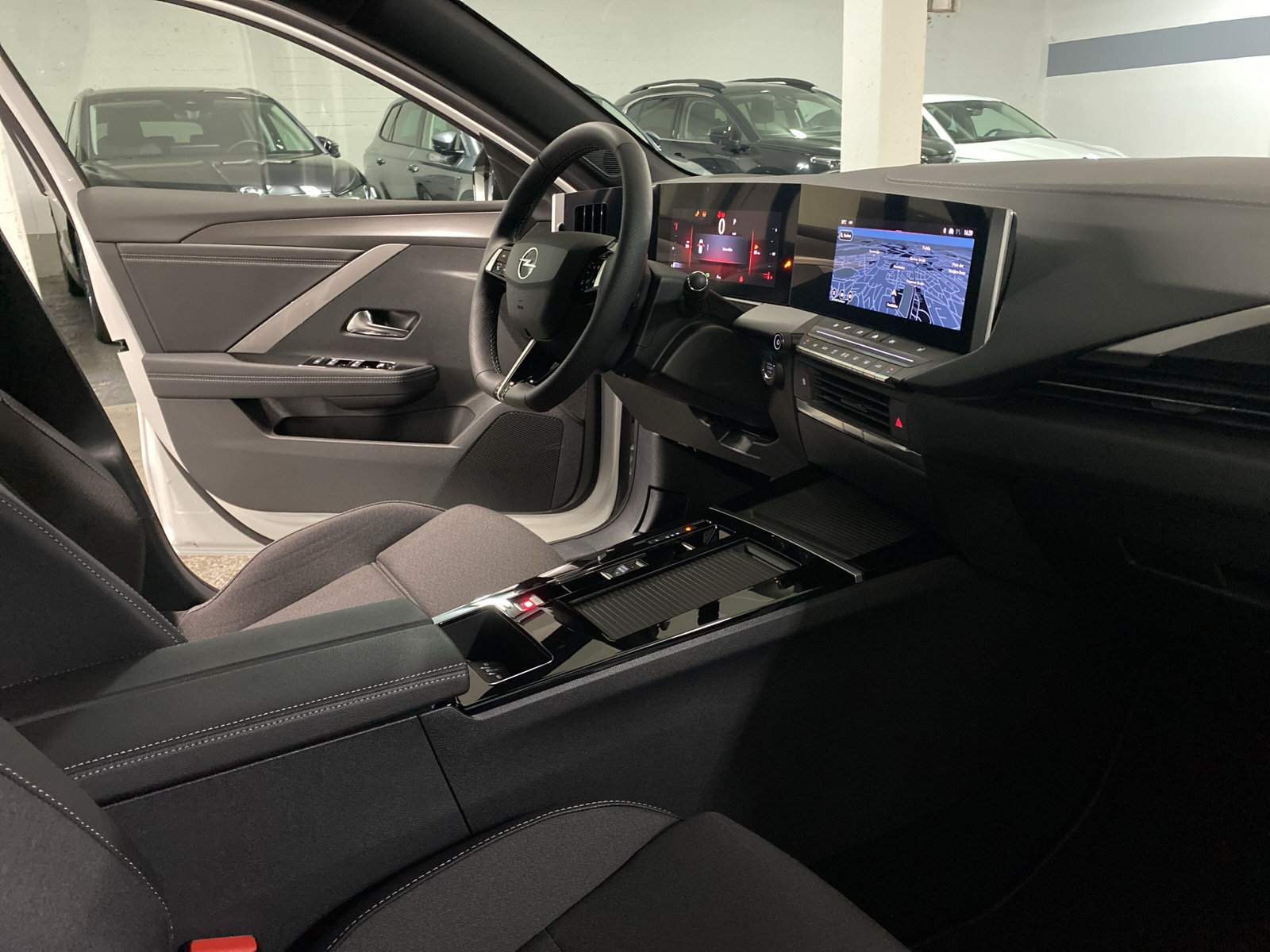Astra Sports Tourer GS 1.2 Turbo AT-8 GS