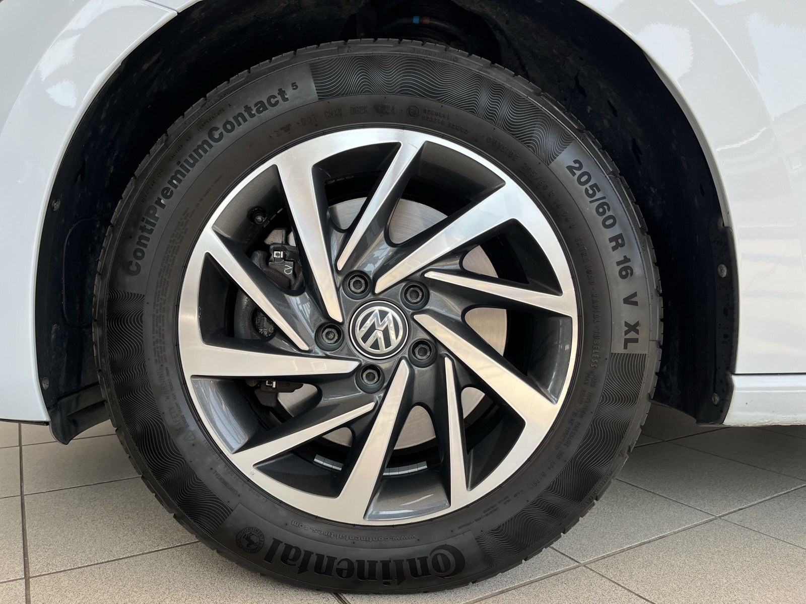 Touran Sound BMT/Start-Stopp *AHK*NAVI*7-SITZE*