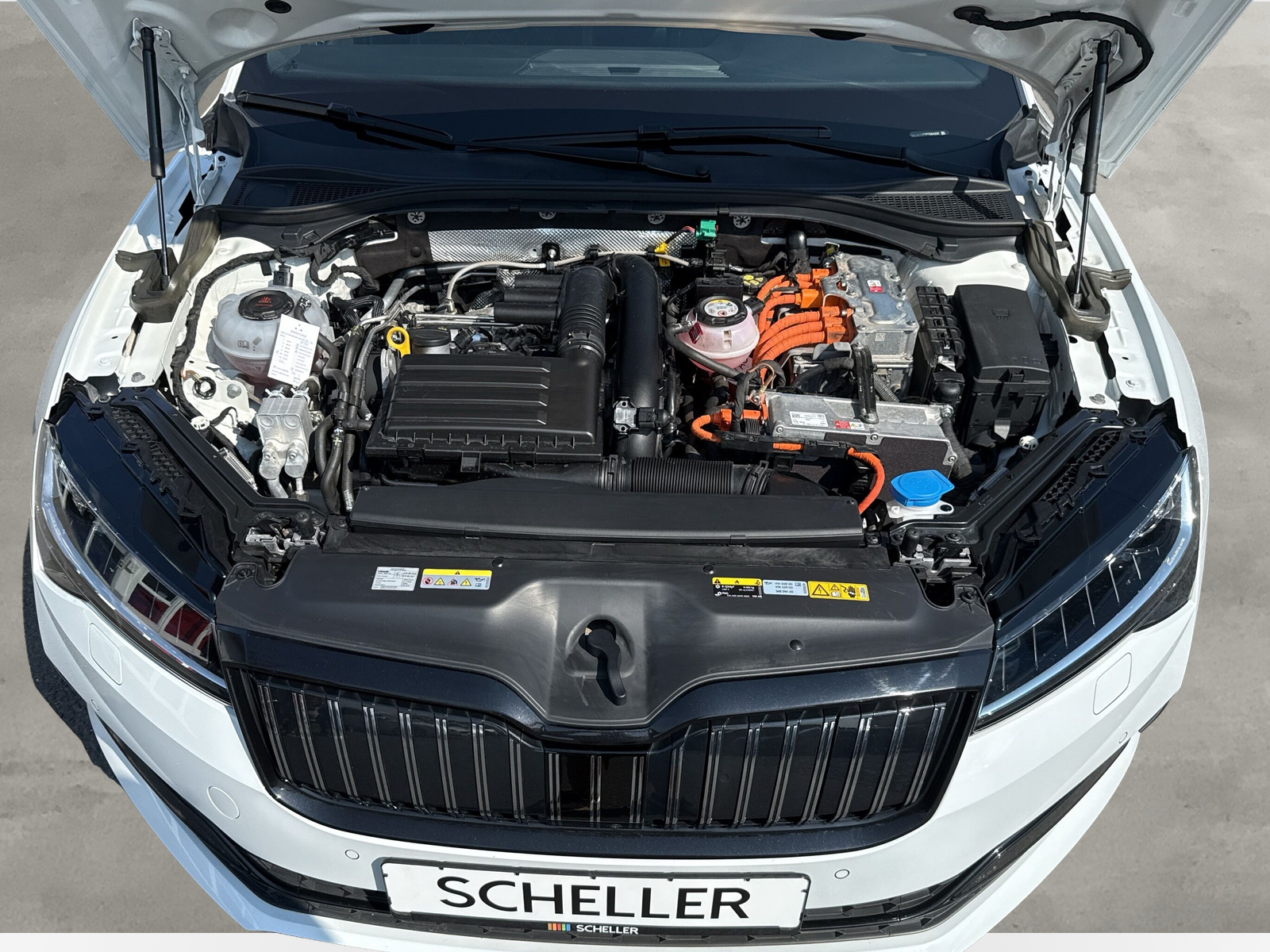 Superb Combi iV Sportline *LED*NAV*SHZ*3-Zonen*