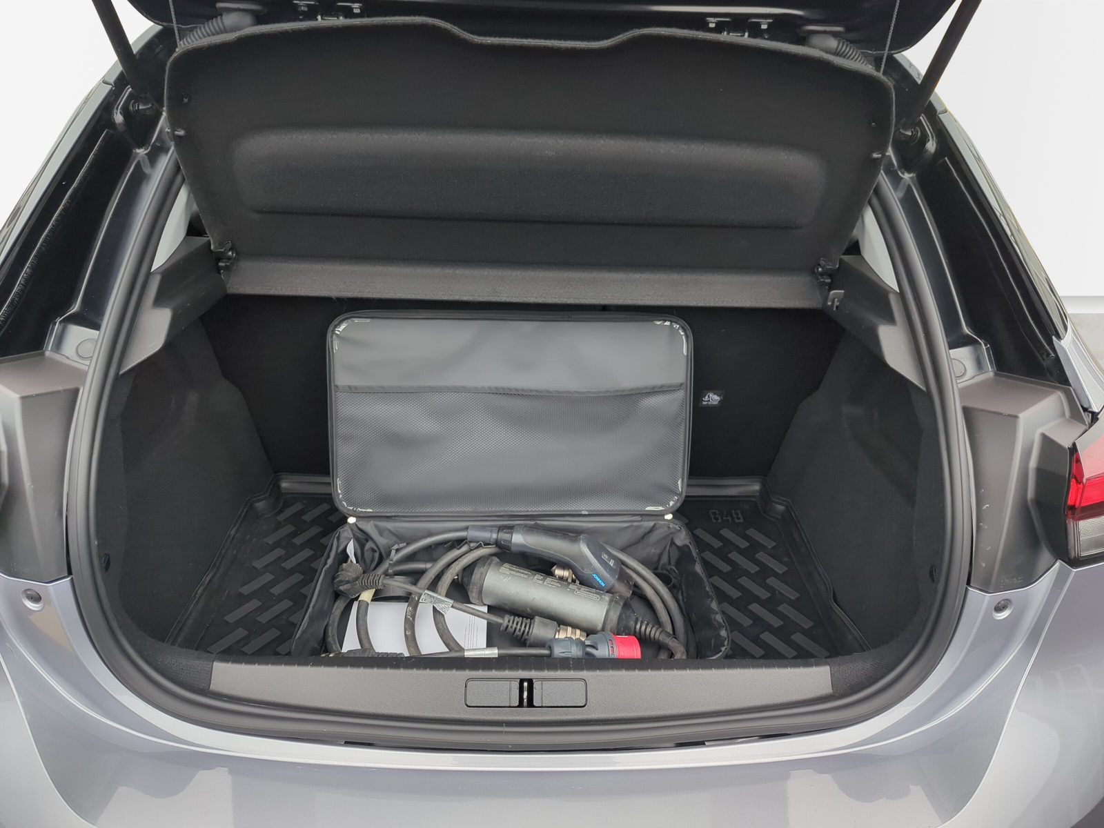 Corsa F e Edition 50kWh *KAMERA*SHZ*KLIMAAUTO*11-kW*
