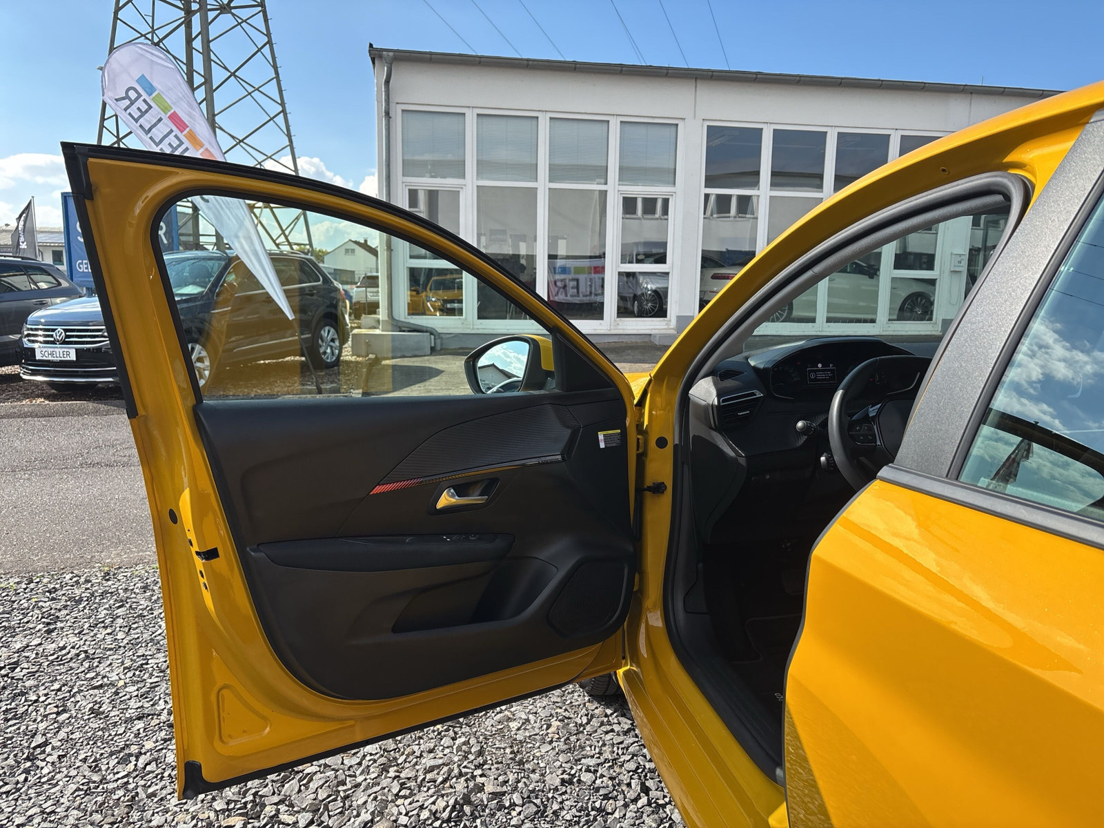 208 e- Active 50kWh *SHZ*NOTRUF-SYSTEM*KLIMAAUTOMATIK*