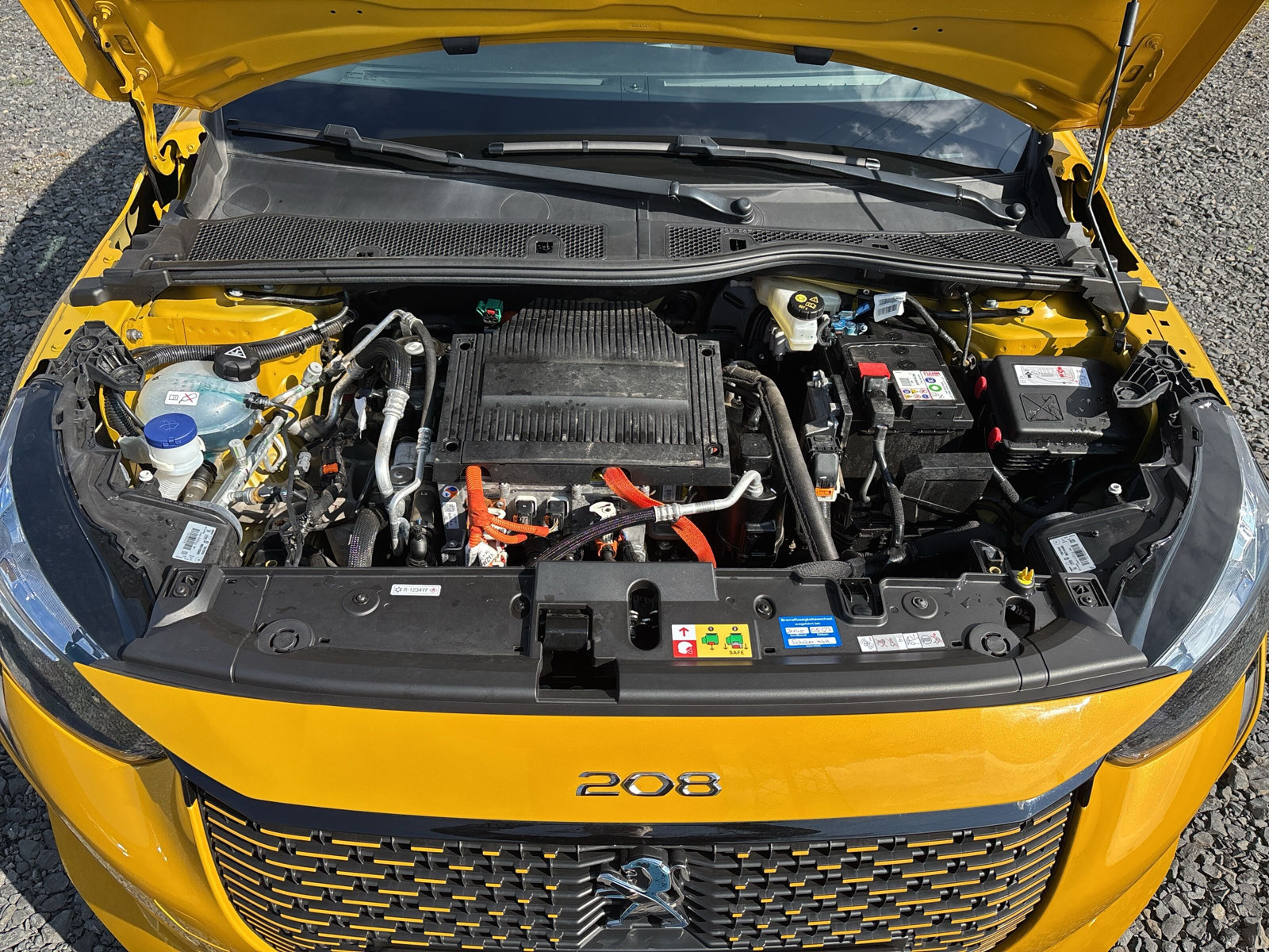 208 e- Active 50kWh *SHZ*NOTRUF-SYSTEM*KLIMAAUTOMATIK*