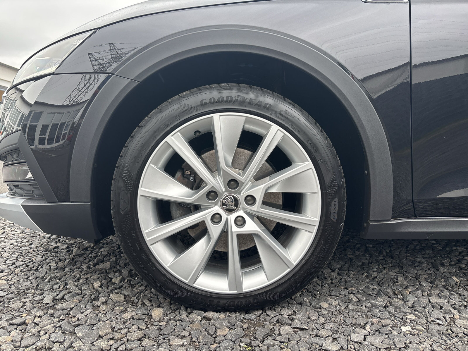 Octavia Combi Scout 4x4 2.0 TDI *AHK*STAND-HZG*MASSAGE*