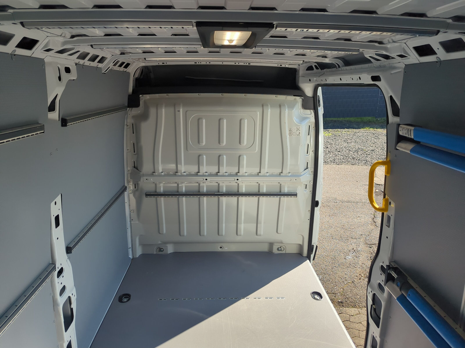 Boxer Kasten Hochraum 435 L3H2 Heavy BlueHDi 180 *SORTIMO-AUSBAU*NAVI*KAMERA*HEAVY