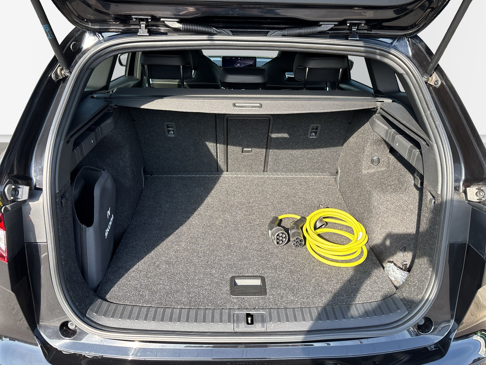 ENYAQ iV 60 SPORTLINE *SHZ*LED*NAVI*360 GRADKAMERA*