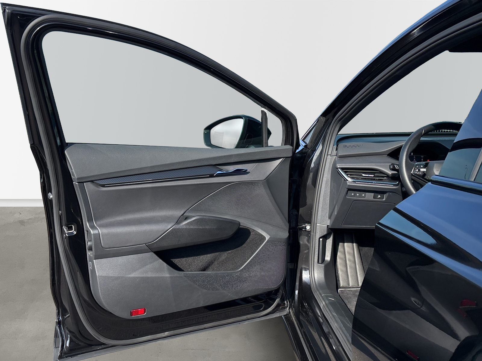 ENYAQ iV 60 SPORTLINE *SHZ*LED*NAVI*360 GRADKAMERA*