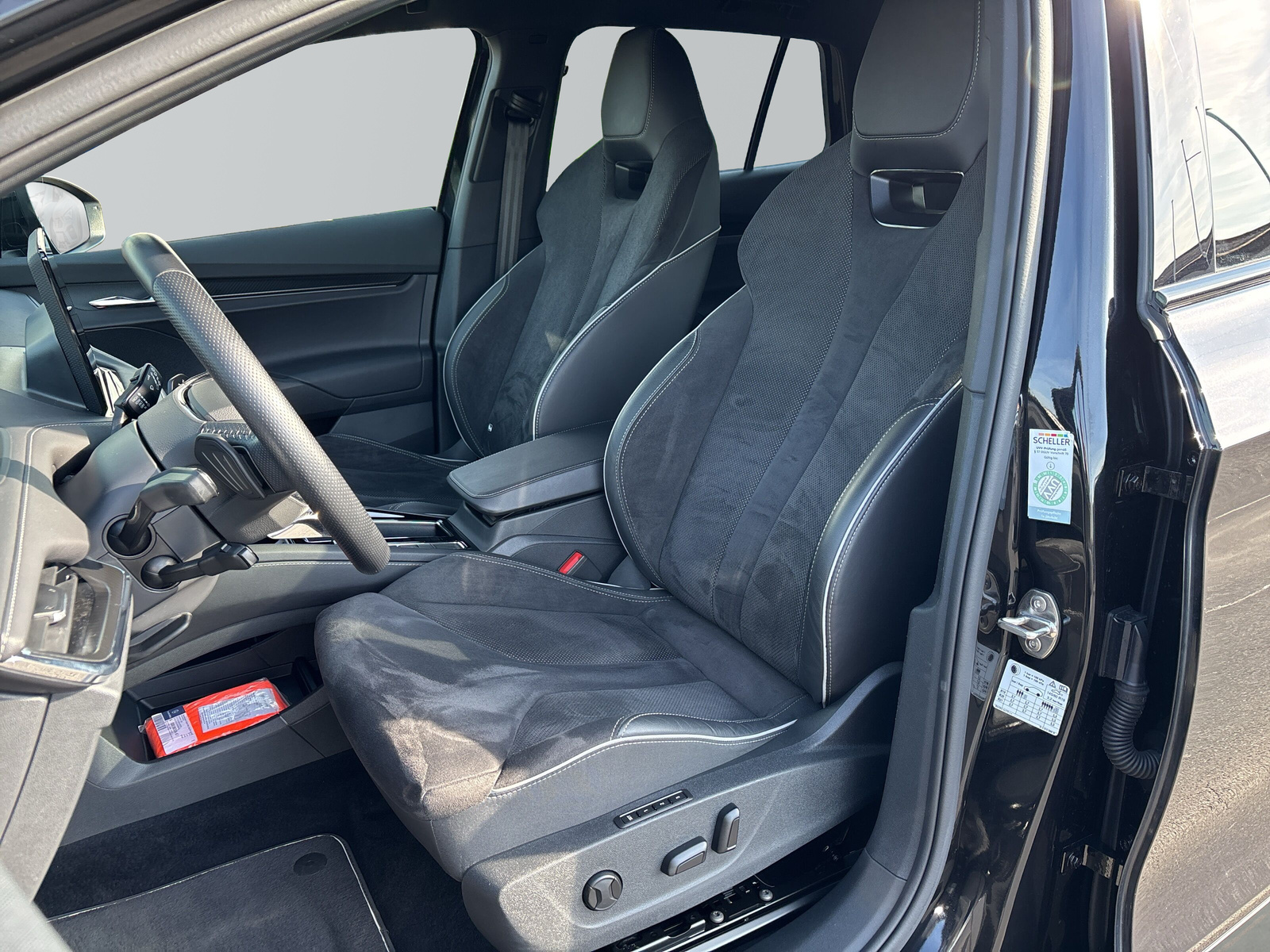 ENYAQ iV 60 SPORTLINE *SHZ*LED*NAVI*360 GRADKAMERA*