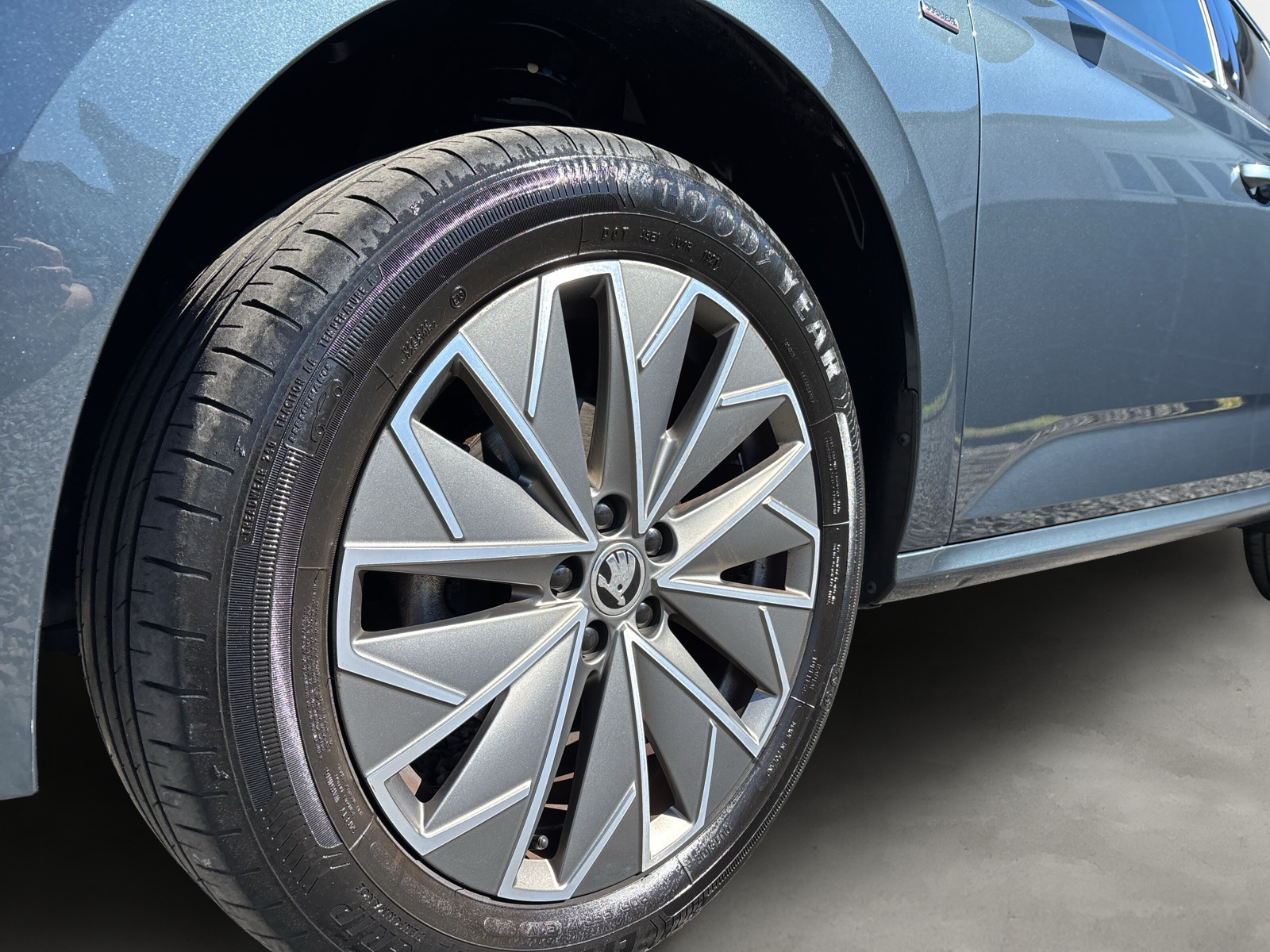 KAMIQ CLEVER 1.0 TSI *SHZ*LED*AHK*