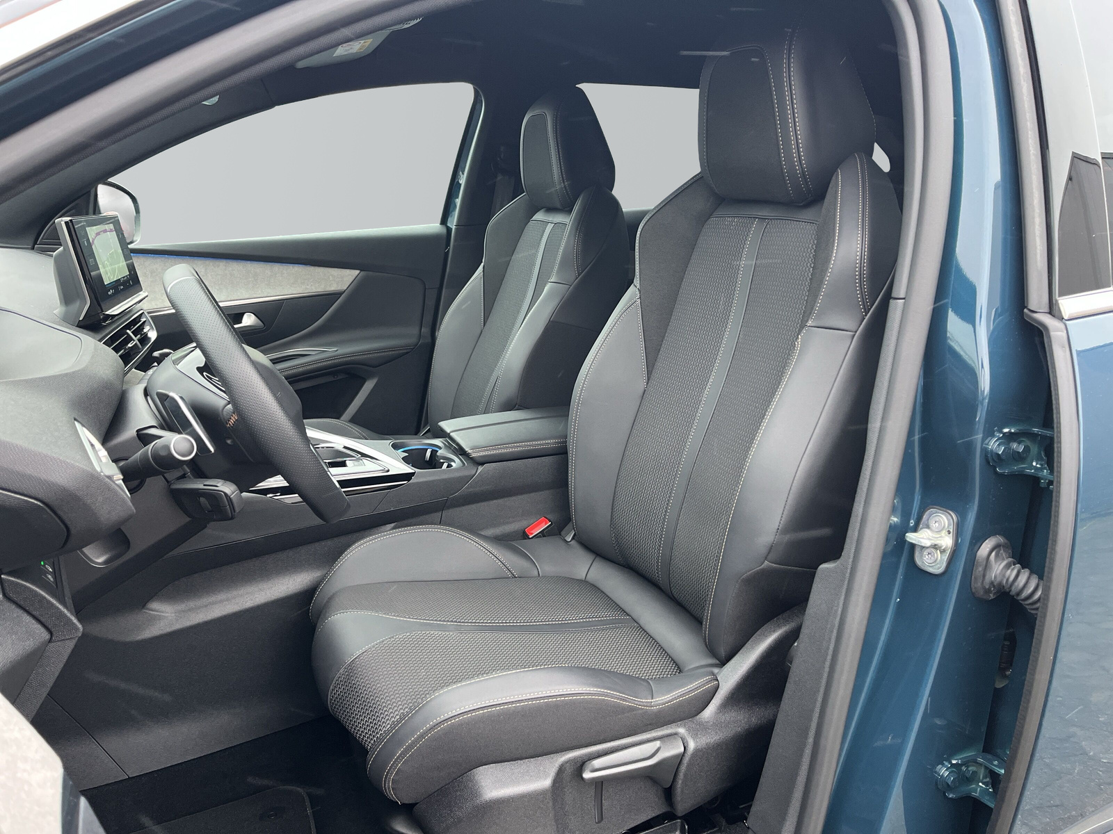 3008 GT 1.2 PureTech 130 EAT8 *SHZ*GRIP-CONTROL*KAMERA*