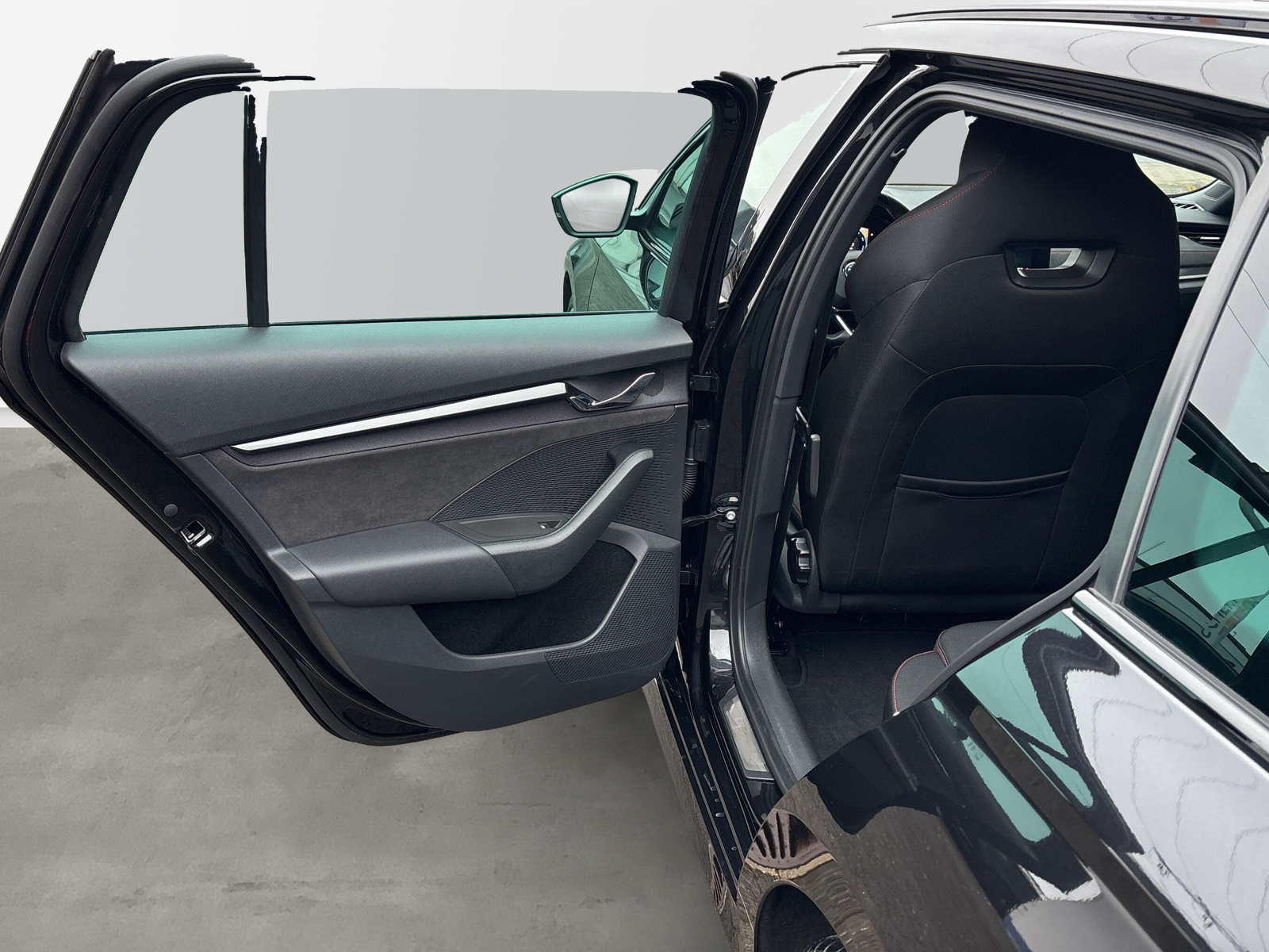 Octavia Combi RS 4x4 2.0 TDI DSG *HEAD-UP*NAVI*CANTON*AHK*