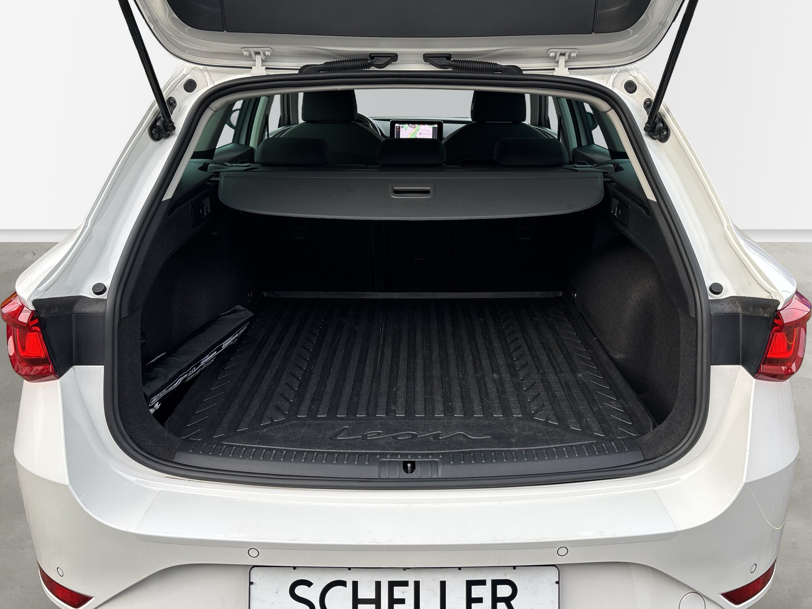 Leon Sportstourer Style 2.0 TDI 6-Gang *AHK*NAVI*KAMERA+PDC*LED*