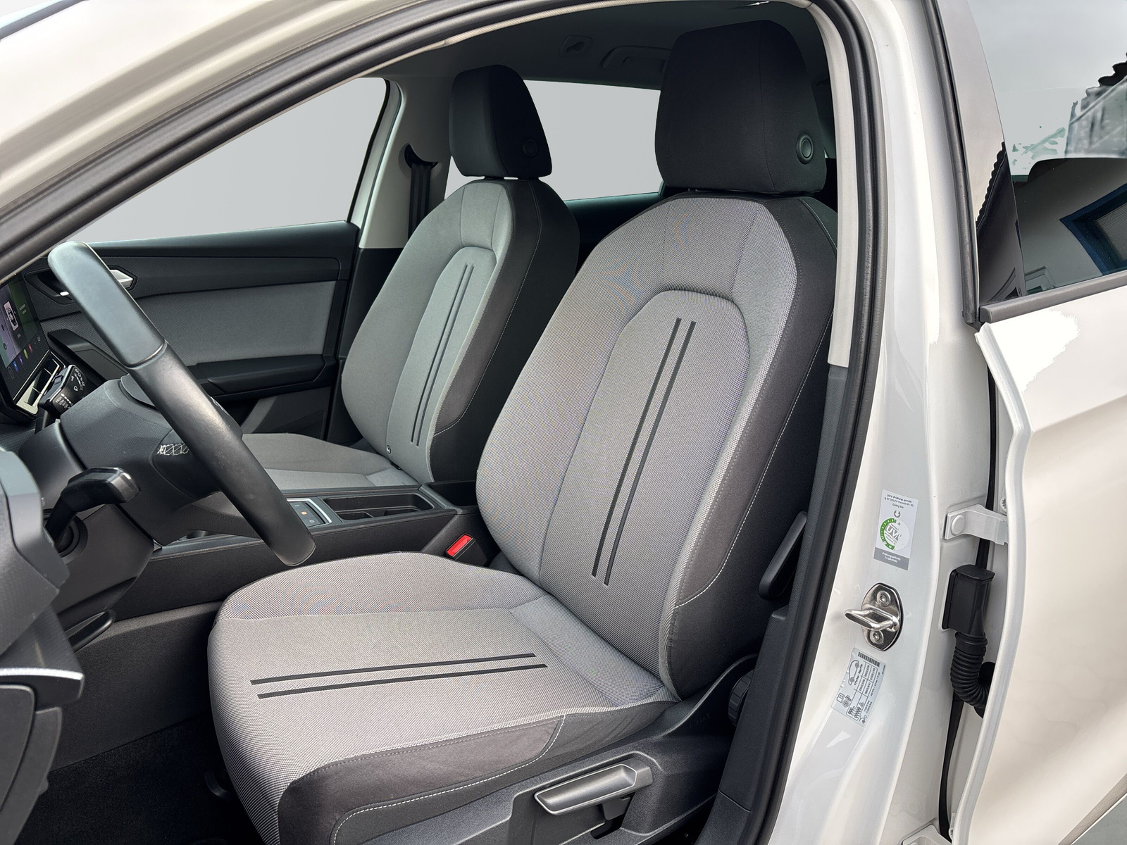 Leon Sportstourer Style 2.0 TDI 6-Gang *AHK*NAVI*KAMERA+PDC*LED*