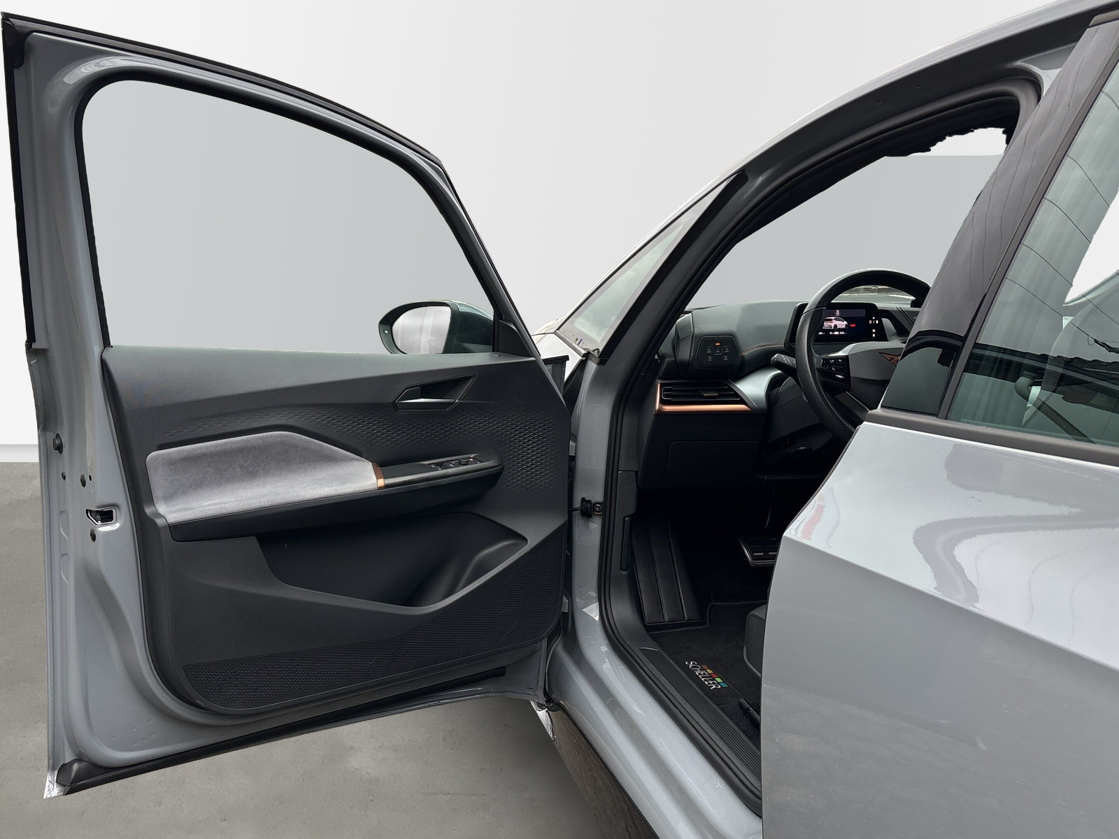 Born 150 kW *SHZ*LED*