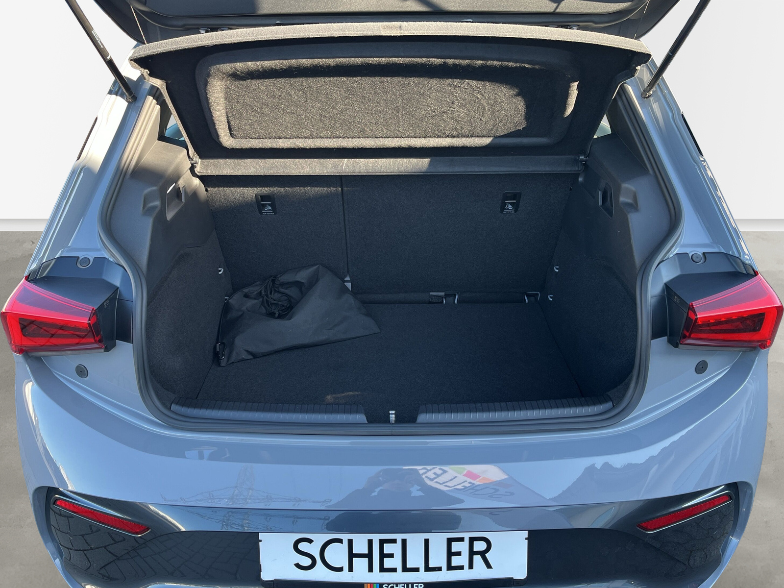 Born 150 kW (58kWh) *SHZ*ACC*NAVI*